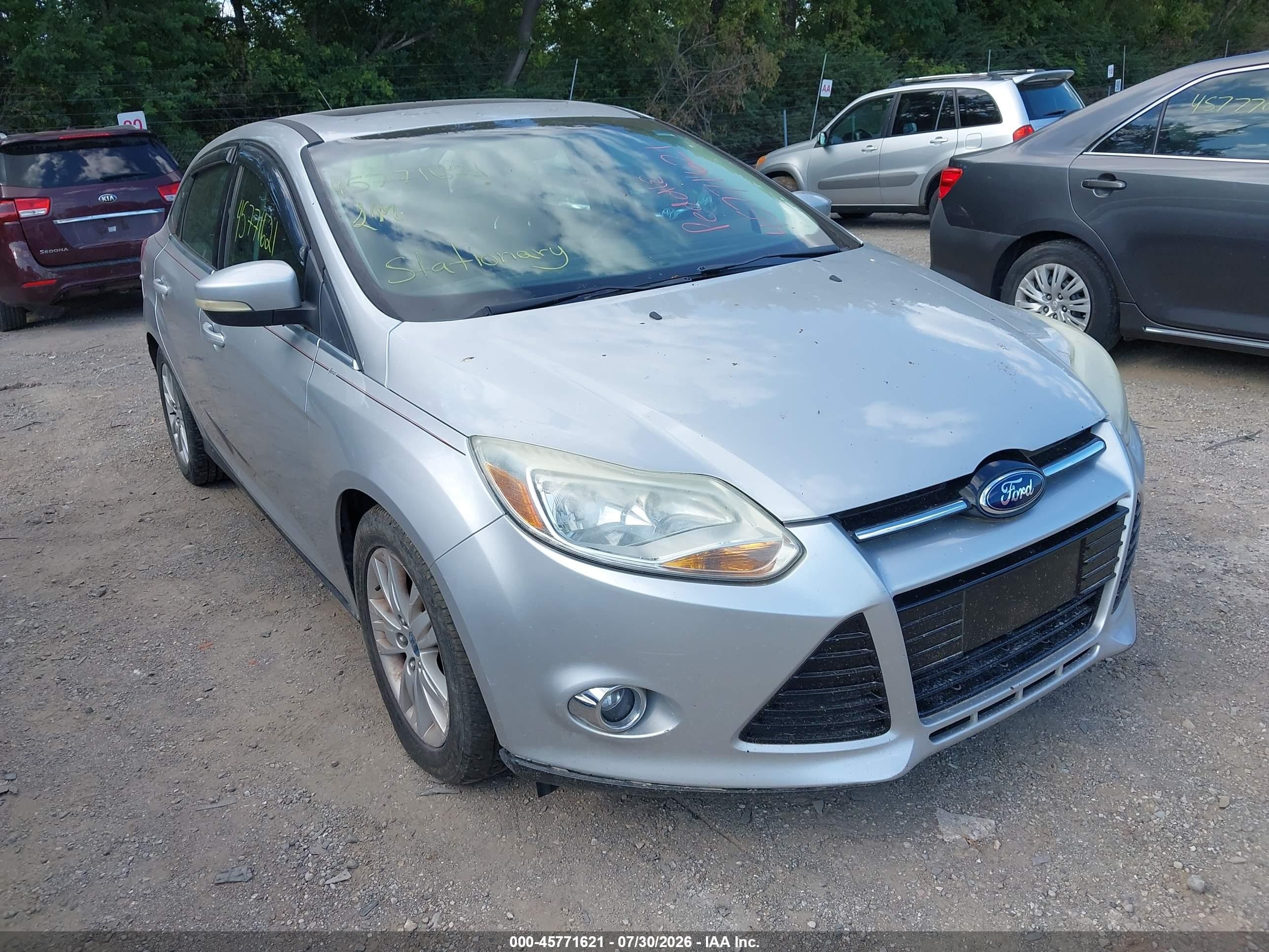 2012 Ford Focus Sel Серебряный vin: 1FAHP3H23CL337678