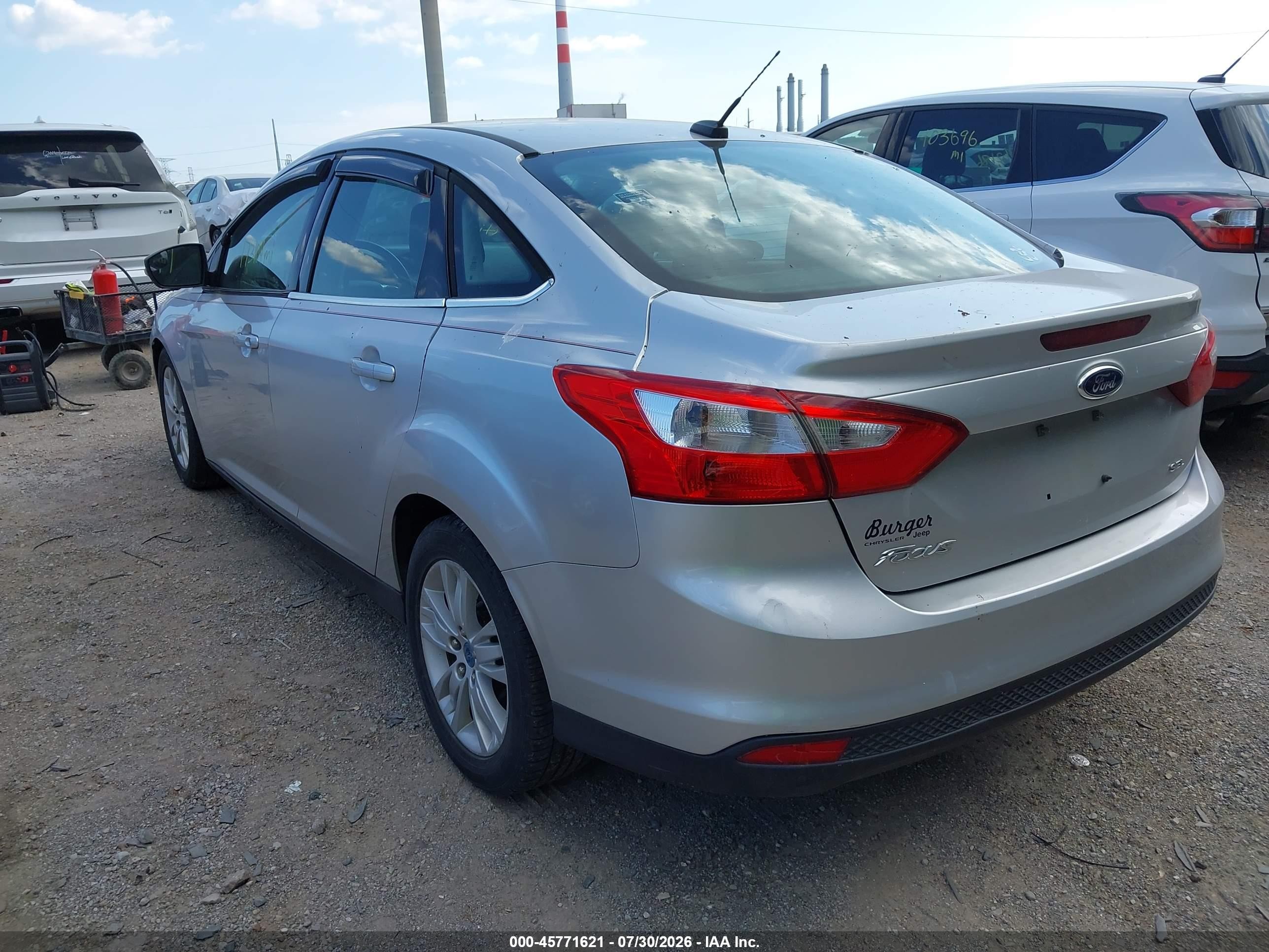2012 Ford Focus Sel Серебряный vin: 1FAHP3H23CL337678