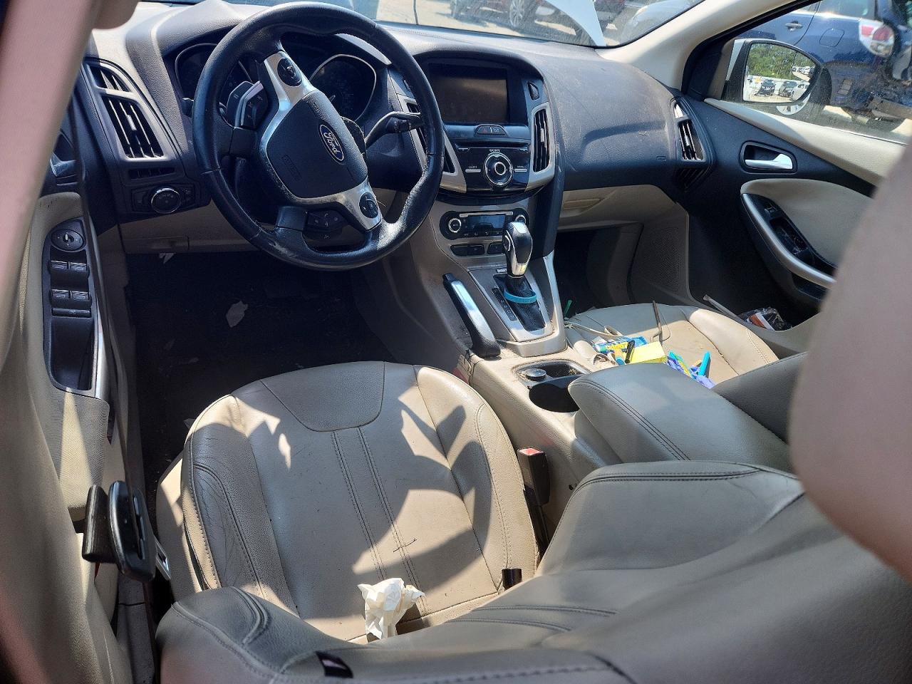 2012 Ford Focus Sel White vin: 1FAHP3H23CL353105