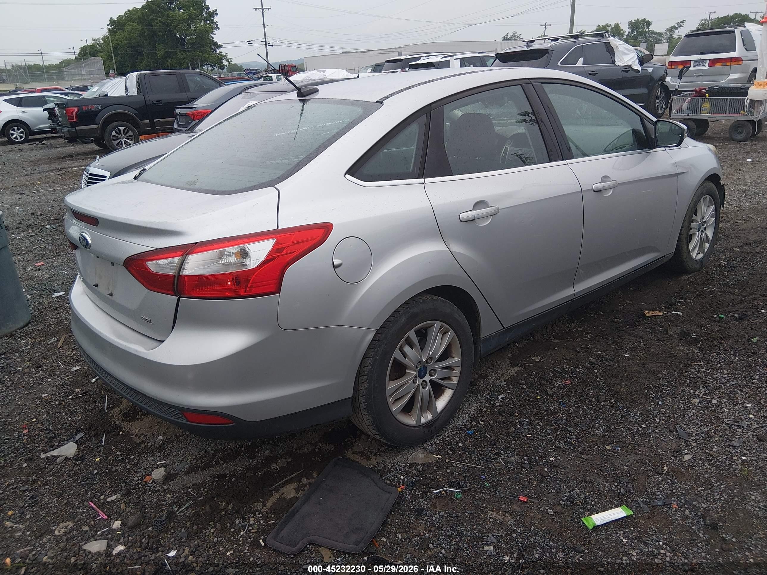 2012 Ford Focus Sel Gray vin: 1FAHP3H23CL387948