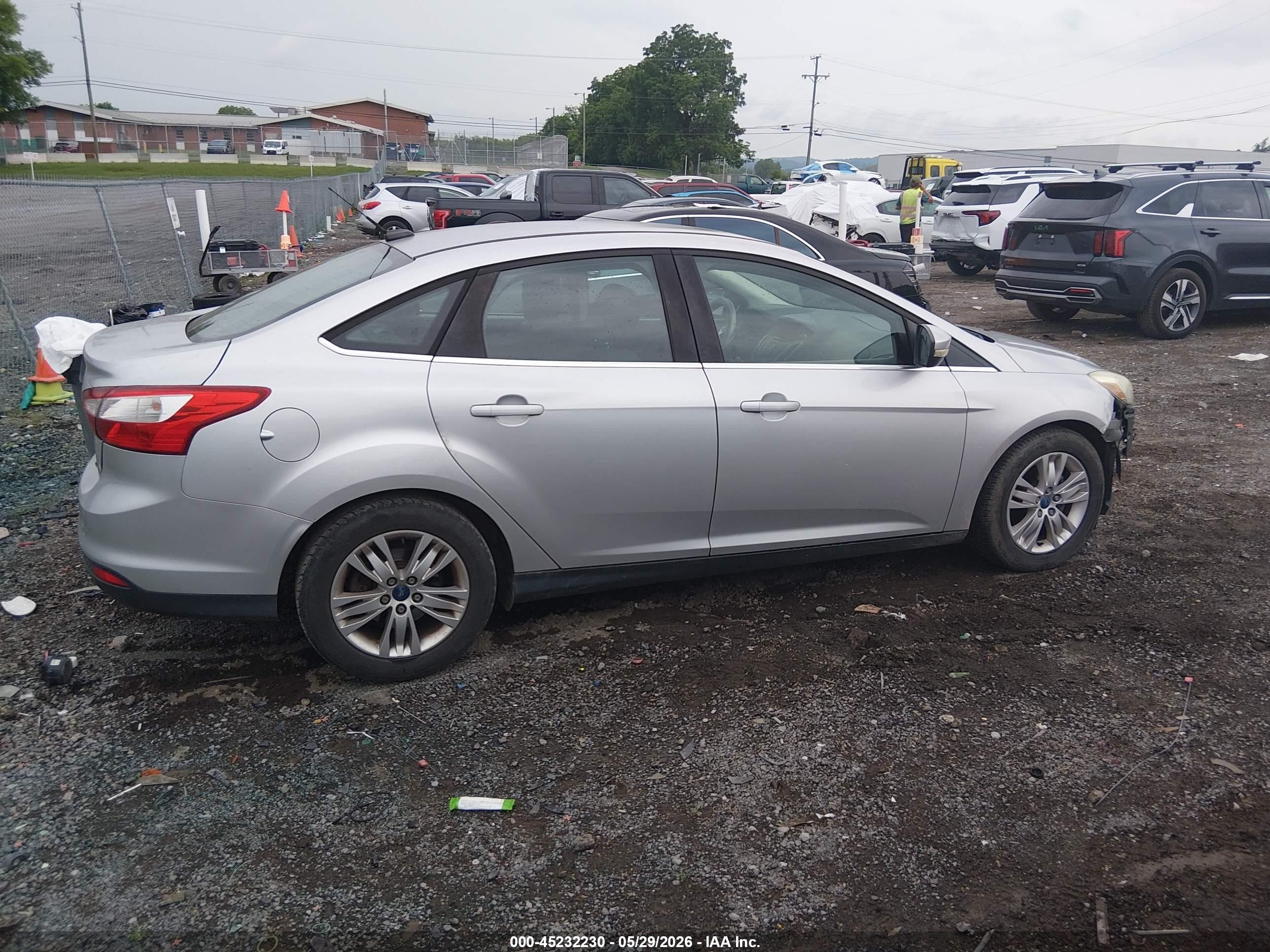 2012 Ford Focus Sel Gray vin: 1FAHP3H23CL387948