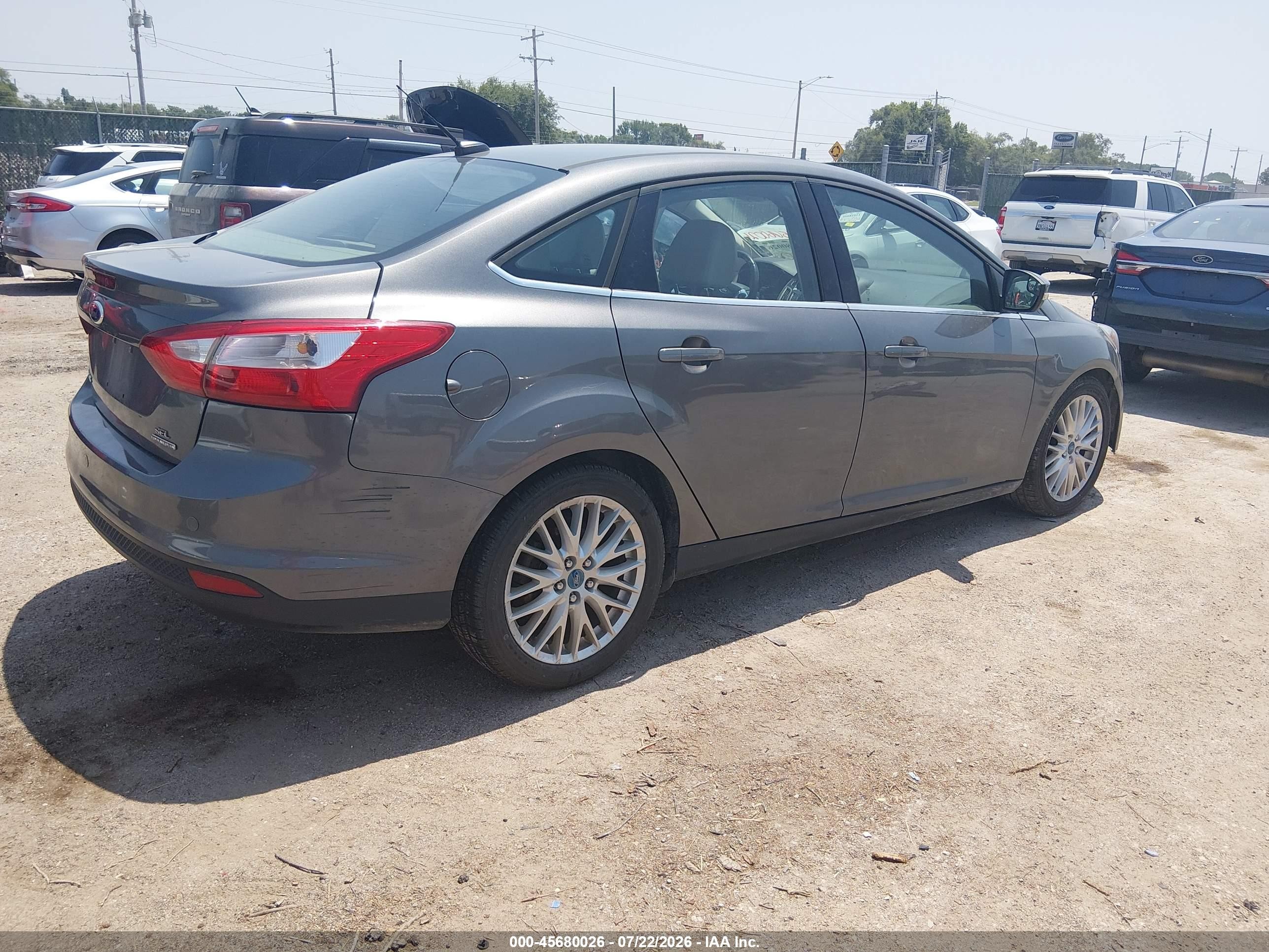 2012 Ford Focus Sel Gray vin: 1FAHP3H23CL400374