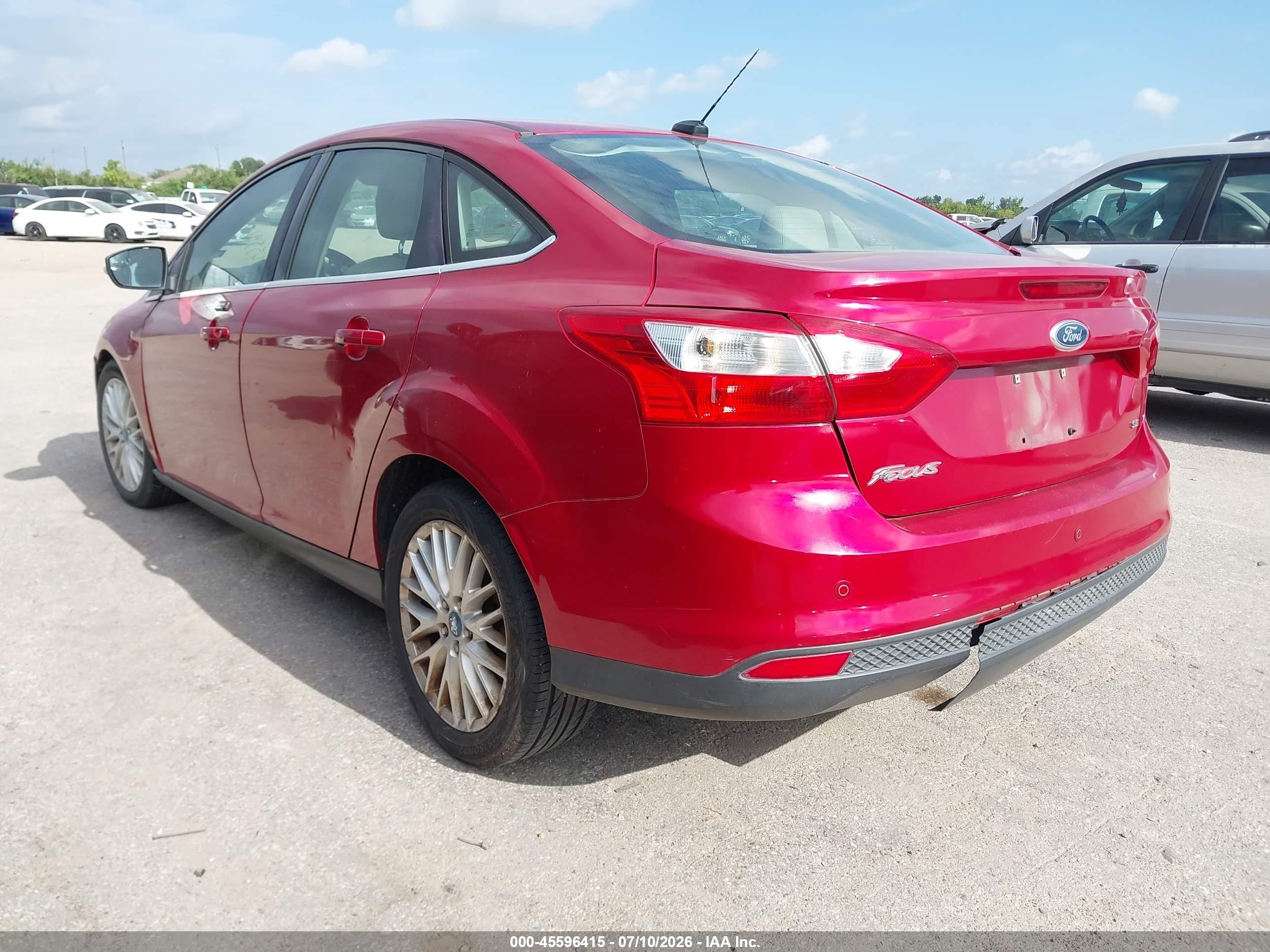2012 Ford Focus Sel Red vin: 1FAHP3H24CL243308