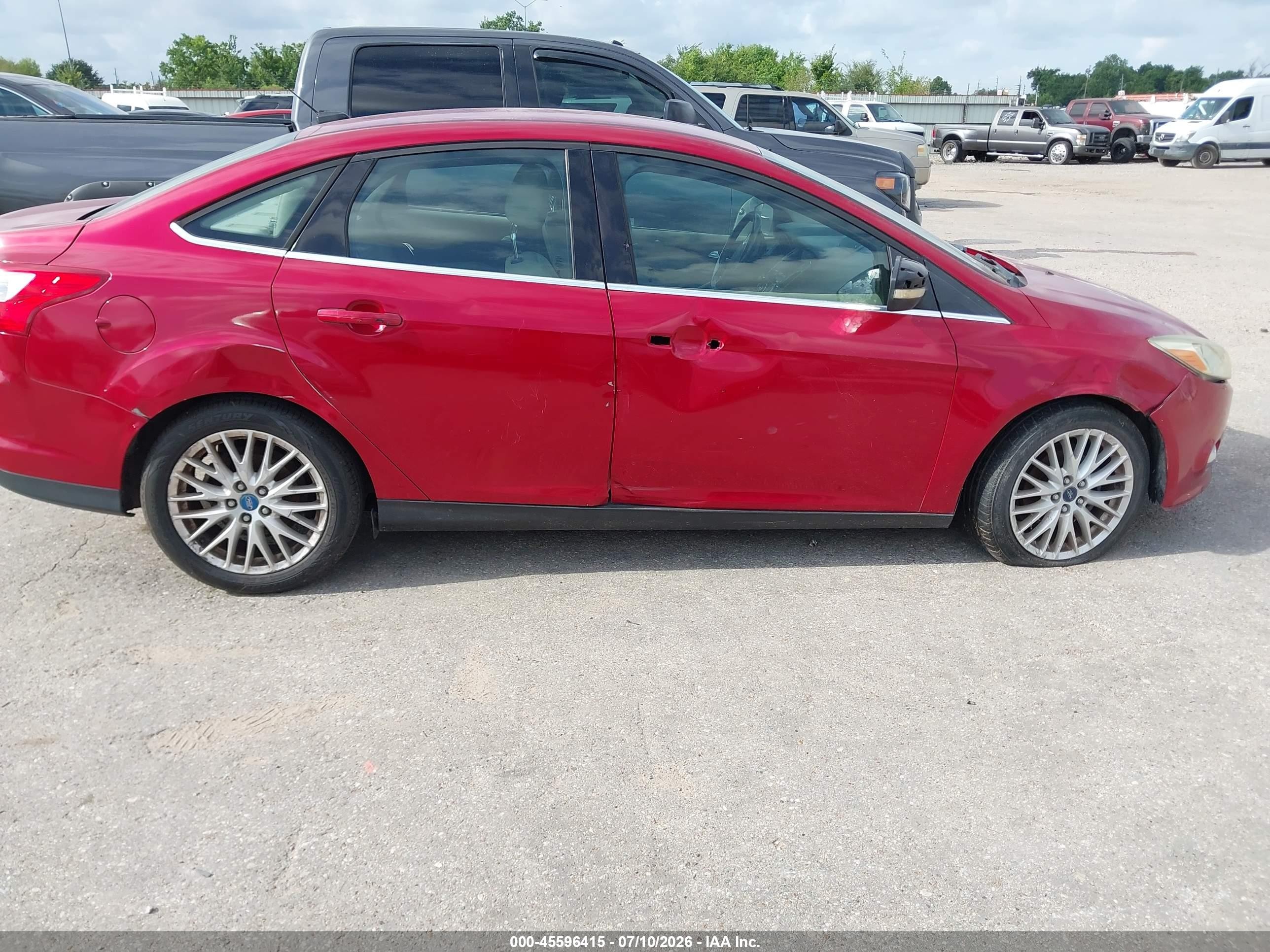 2012 Ford Focus Sel Red vin: 1FAHP3H24CL243308