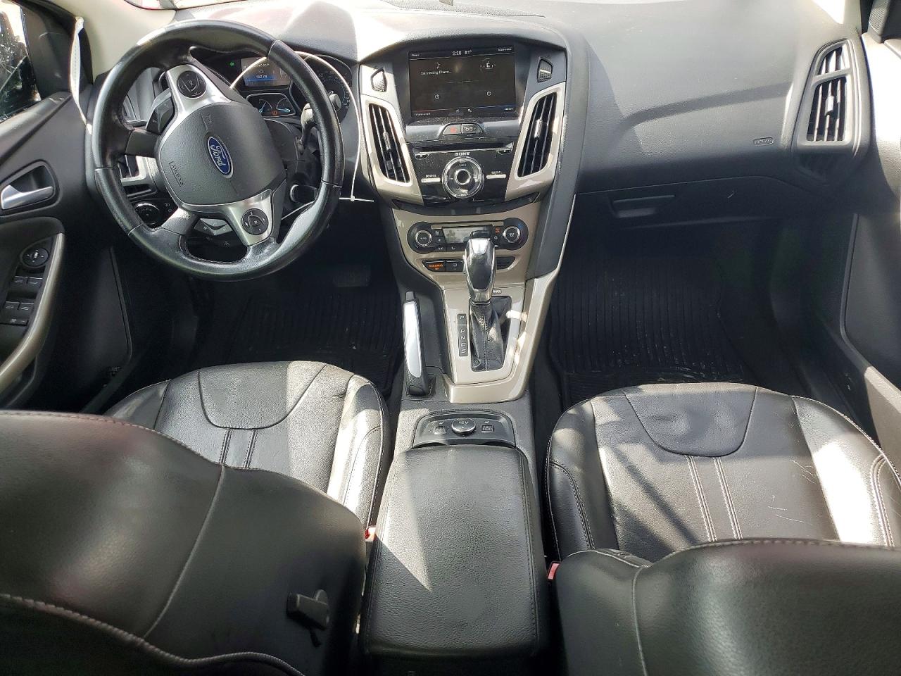 2012 Ford Focus Sel Red vin: 1FAHP3H24CL256527