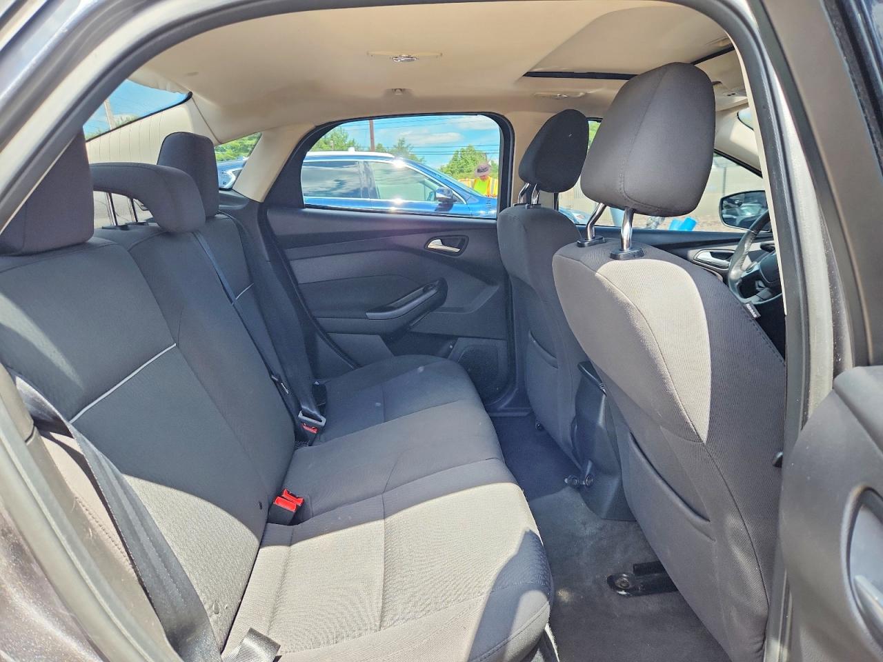 2012 Ford Focus Sel Gray vin: 1FAHP3H24CL330884