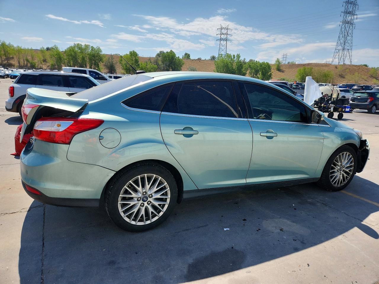 2012 Ford Focus Sel Turquoise vin: 1FAHP3H24CL362251