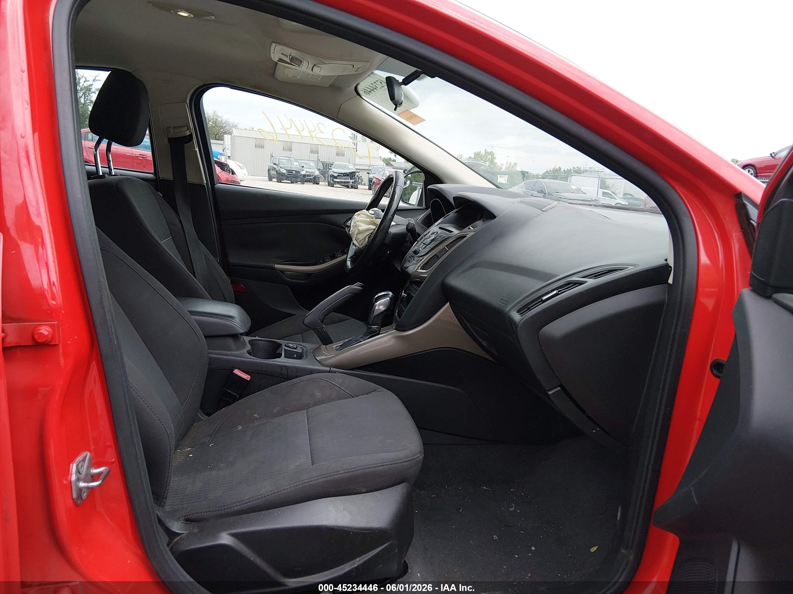 2012 Ford Focus Sel Red vin: 1FAHP3H25CL142245