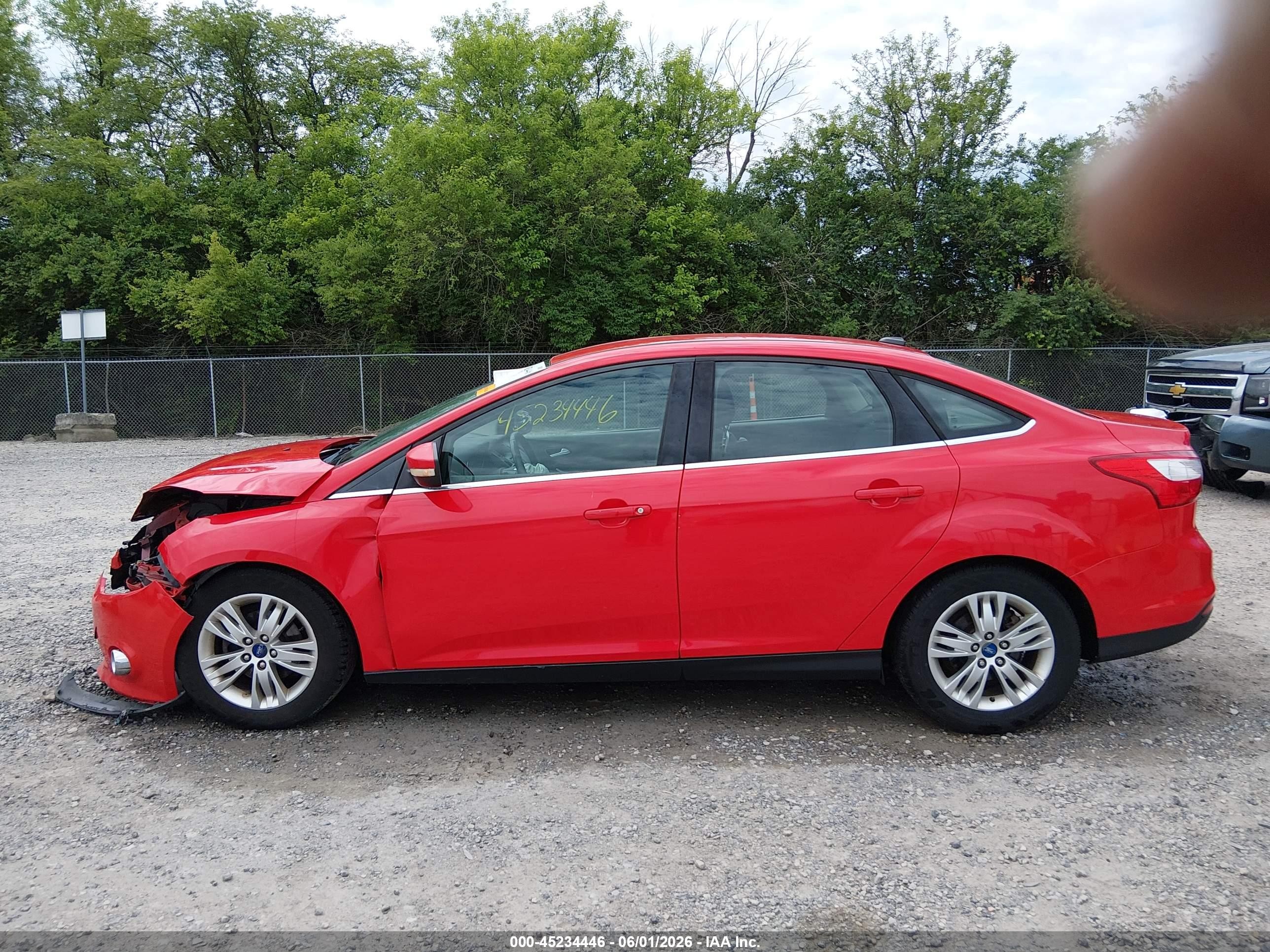 2012 Ford Focus Sel Red vin: 1FAHP3H25CL142245