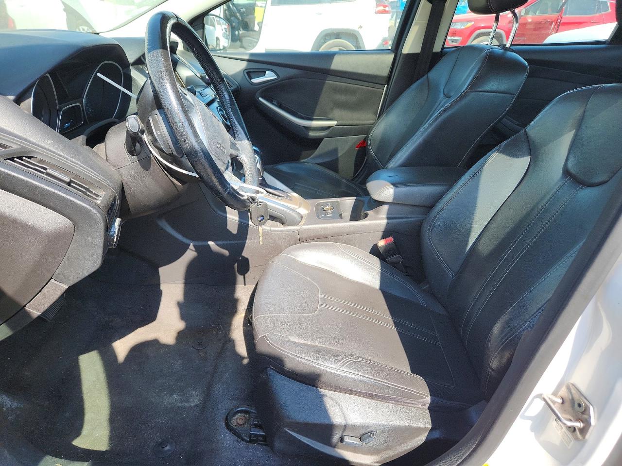 2012 Ford Focus Sel White vin: 1FAHP3H25CL271540