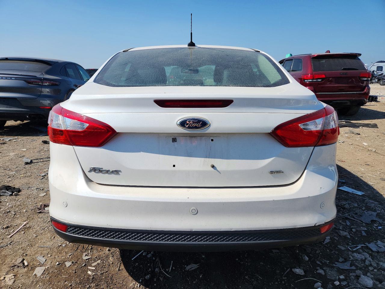 2012 Ford Focus Sel White vin: 1FAHP3H25CL271540