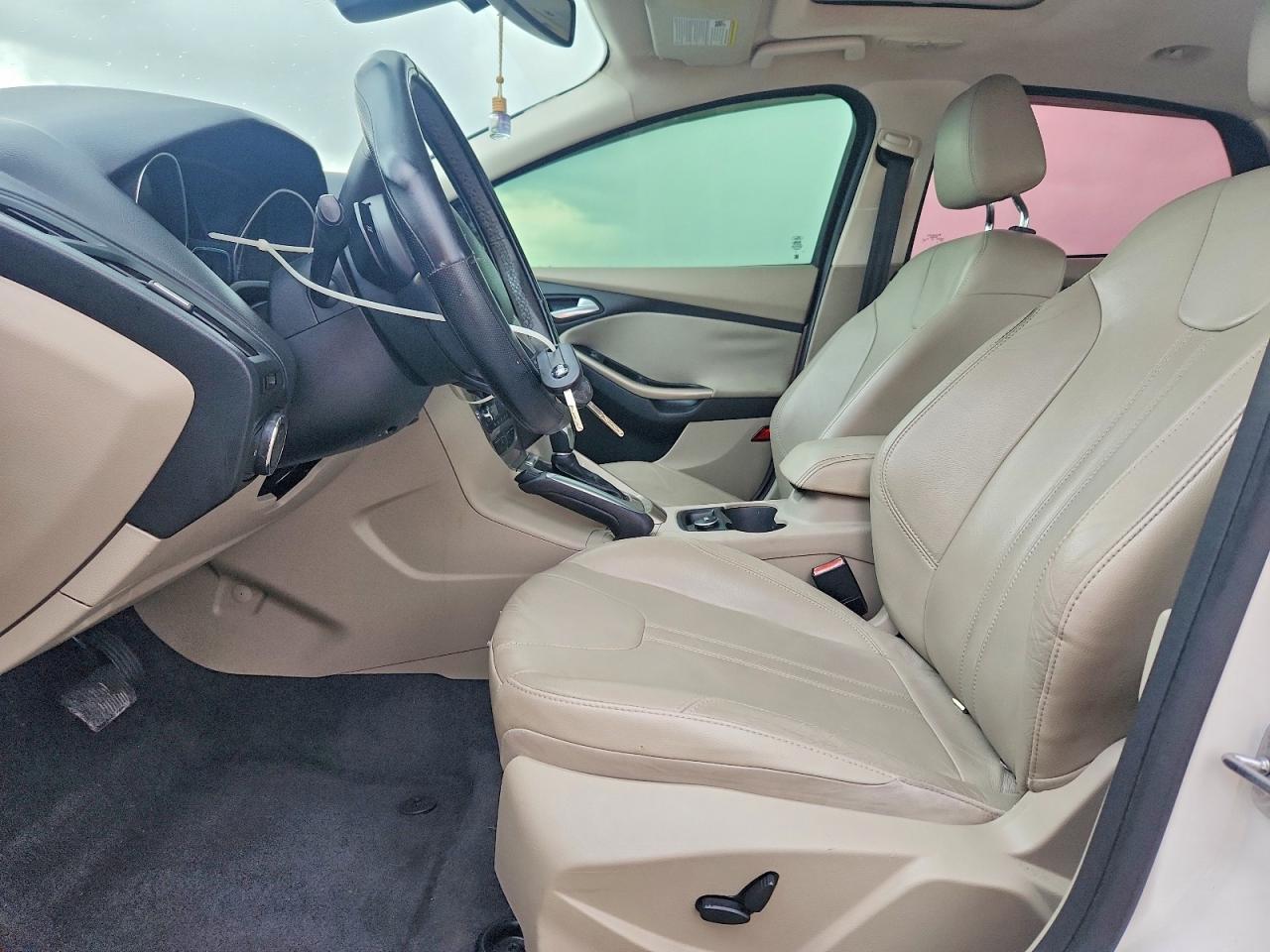 2012 Ford Focus Sel White vin: 1FAHP3H25CL276978