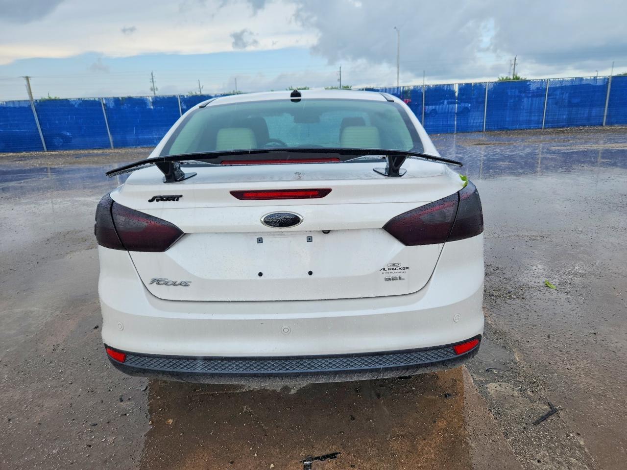 2012 Ford Focus Sel White vin: 1FAHP3H25CL276978