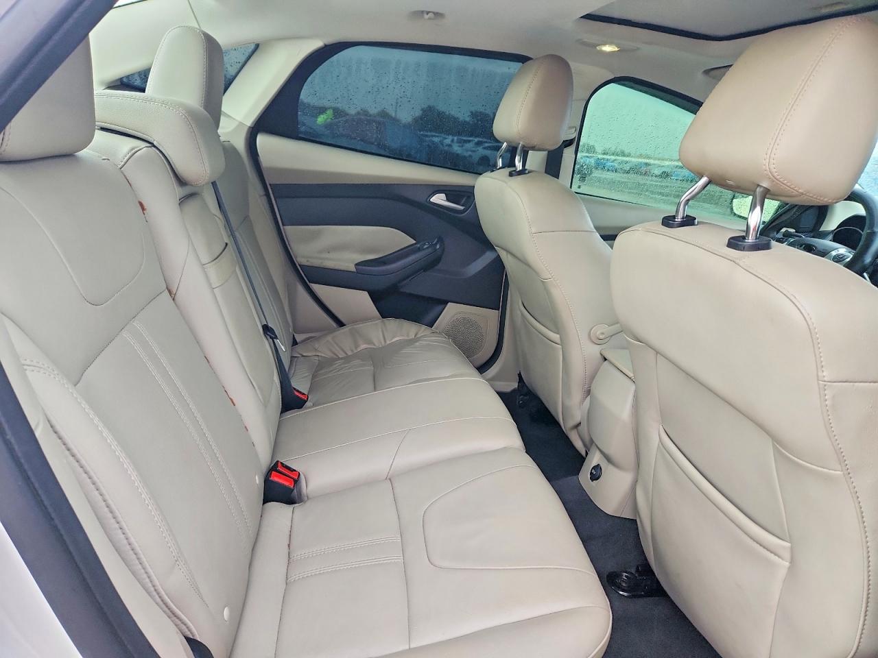 2012 Ford Focus Sel White vin: 1FAHP3H25CL276978
