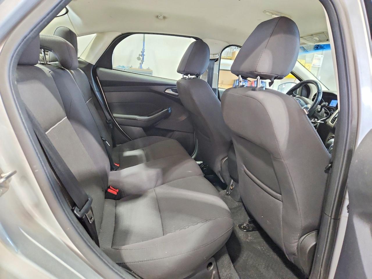 2012 Ford Focus Sel Silver vin: 1FAHP3H25CL403907