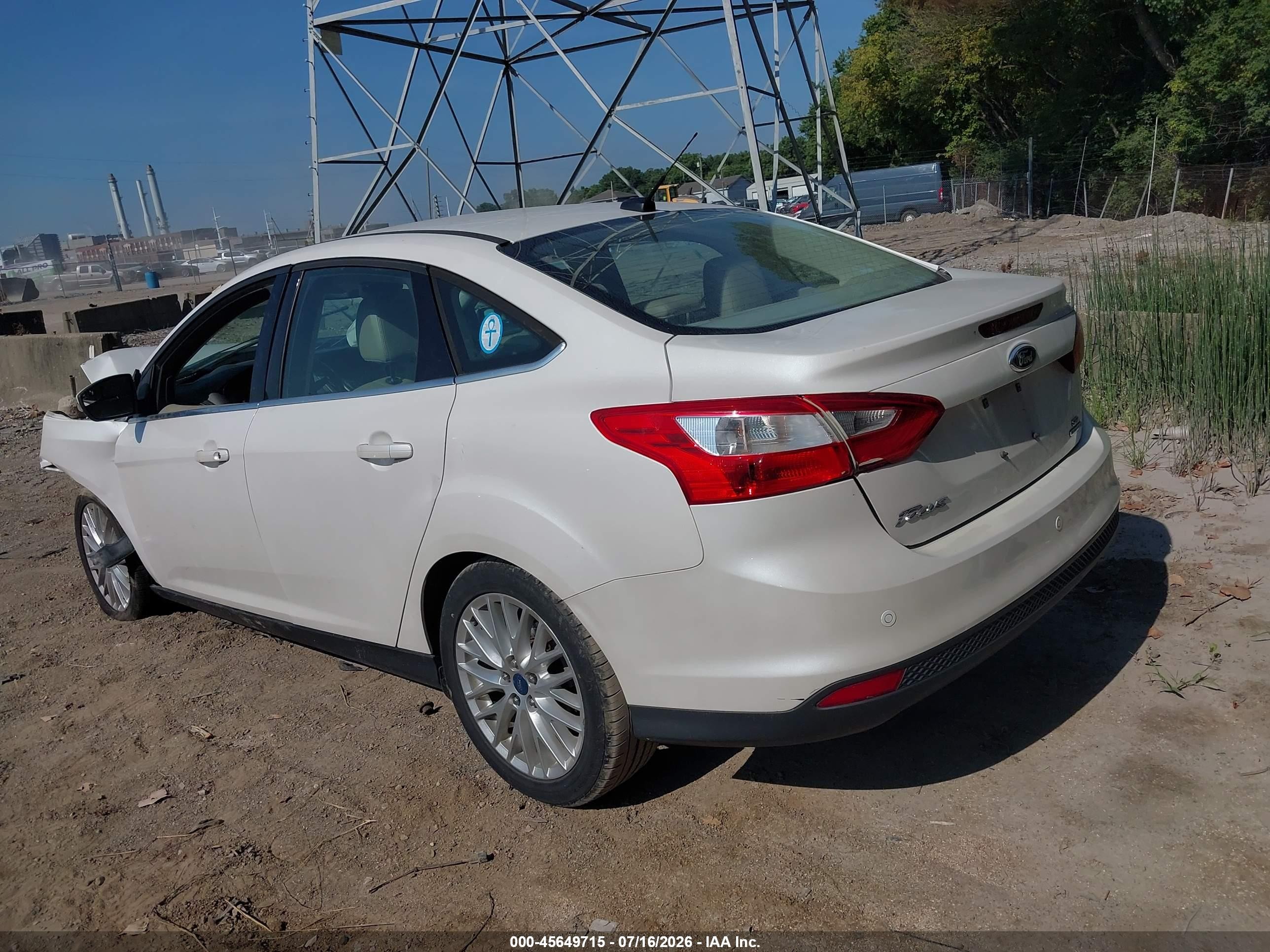 2012 Ford Focus Sel Белый vin: 1FAHP3H26CL435393