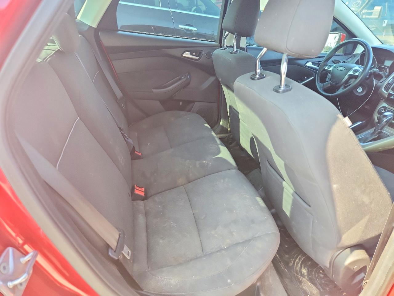 2012 Ford Focus Sel Red vin: 1FAHP3H27CL109618