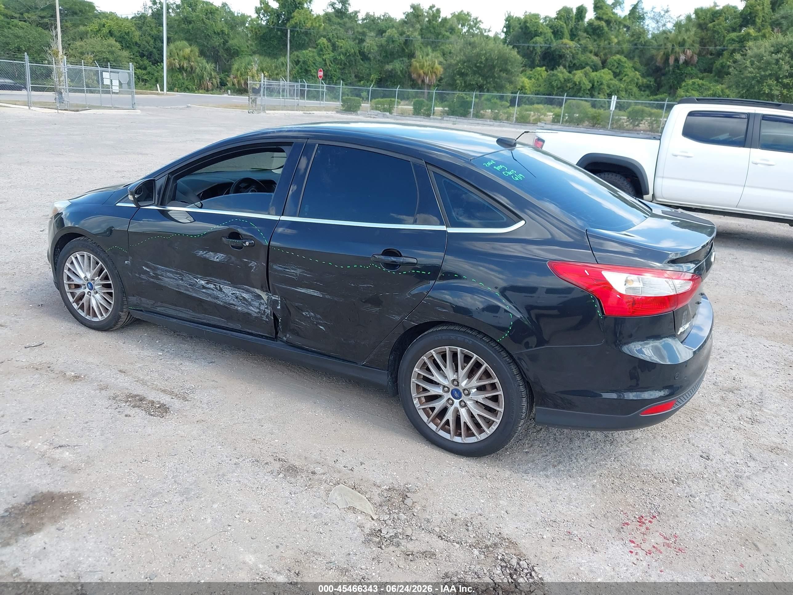 2012 Ford Focus Sel Black vin: 1FAHP3H27CL446709