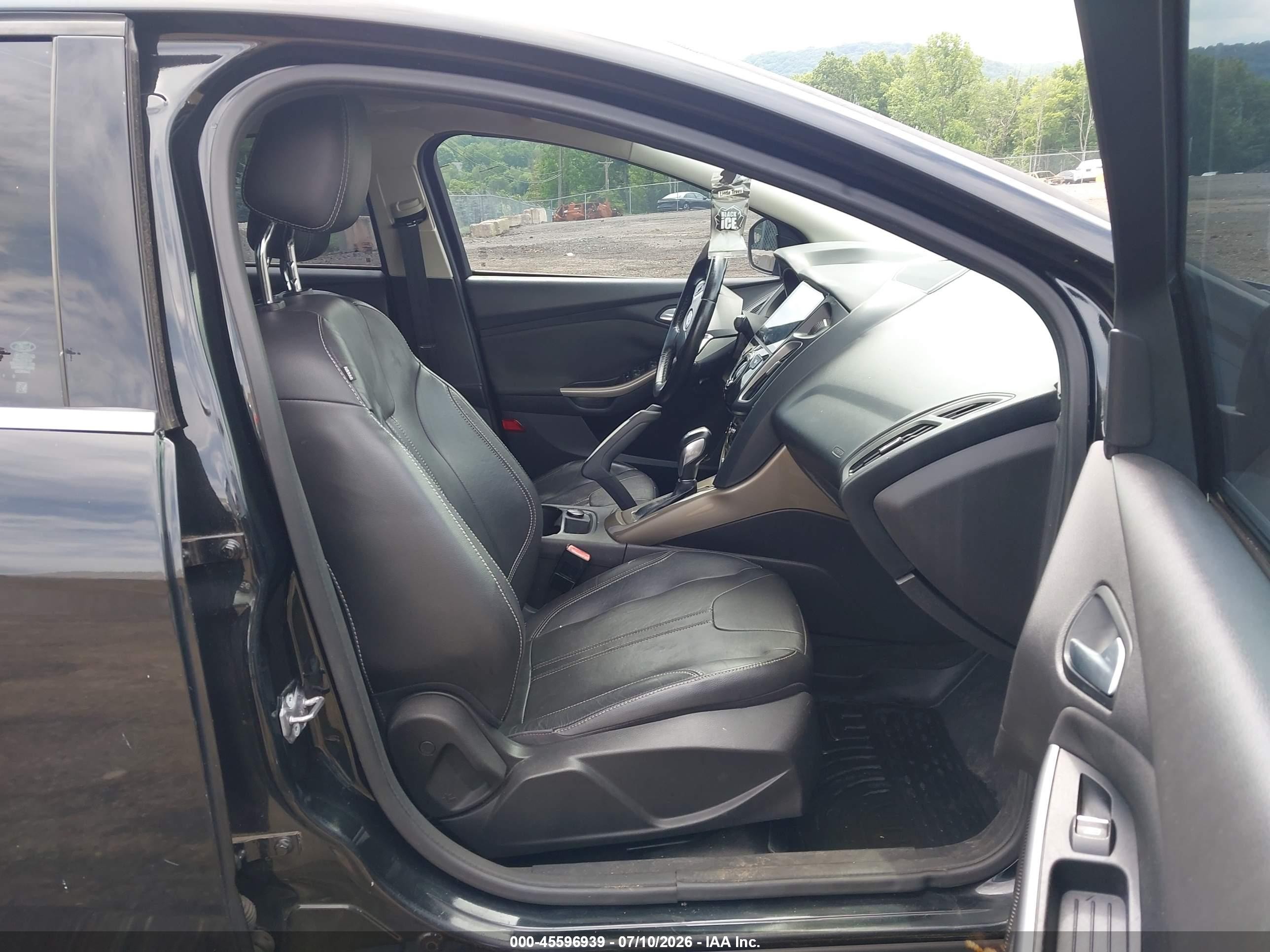 2012 Ford Focus Sel Черный vin: 1FAHP3H28CL105965