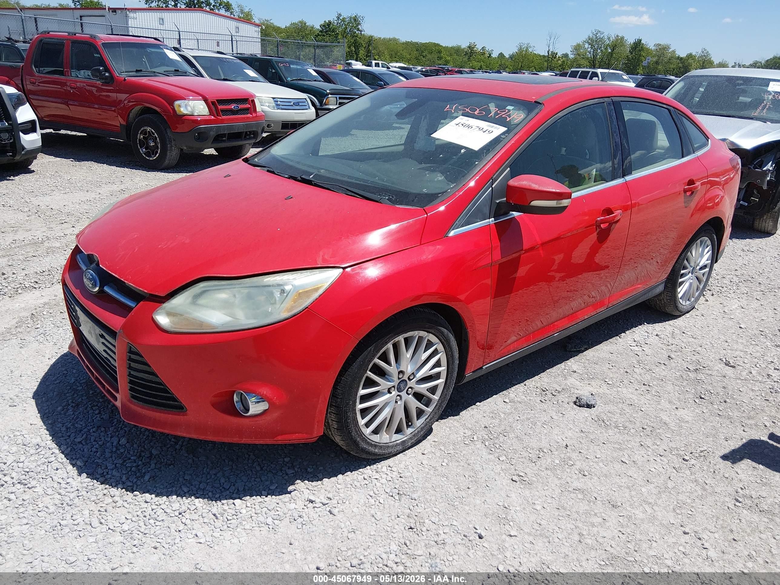 2012 Ford Focus Sel Red vin: 1FAHP3H28CL333979