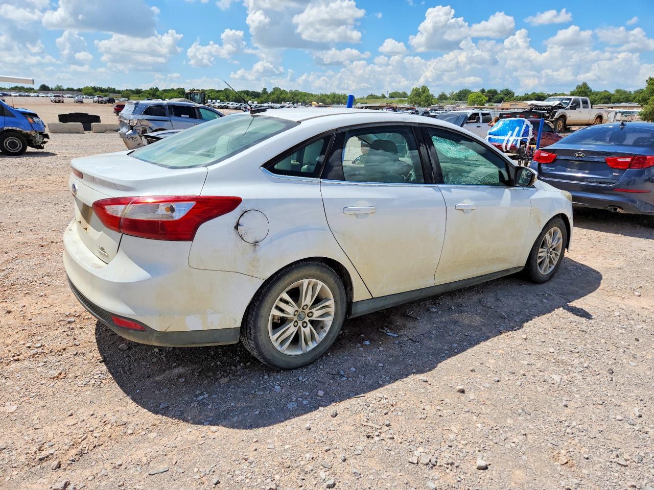 2012 Ford Focus Sel White vin: 1FAHP3H28CL424170