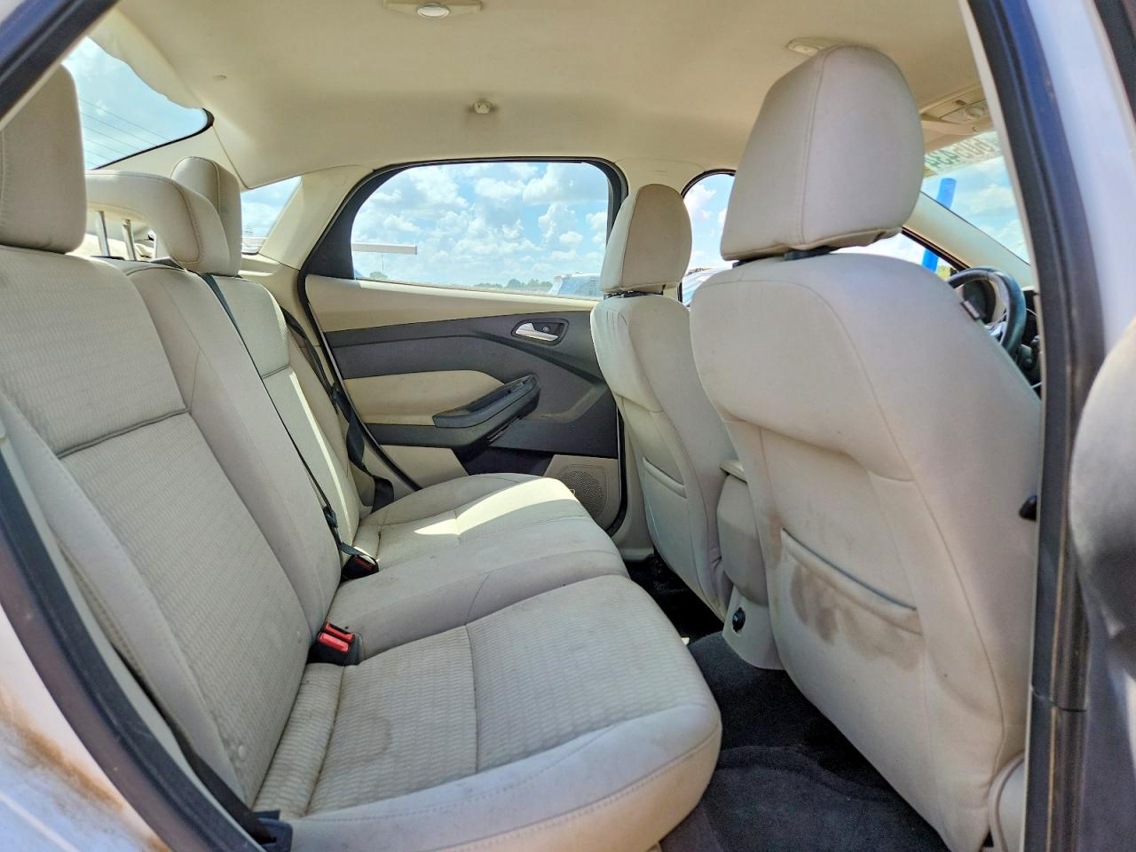 2012 Ford Focus Sel White vin: 1FAHP3H28CL424170