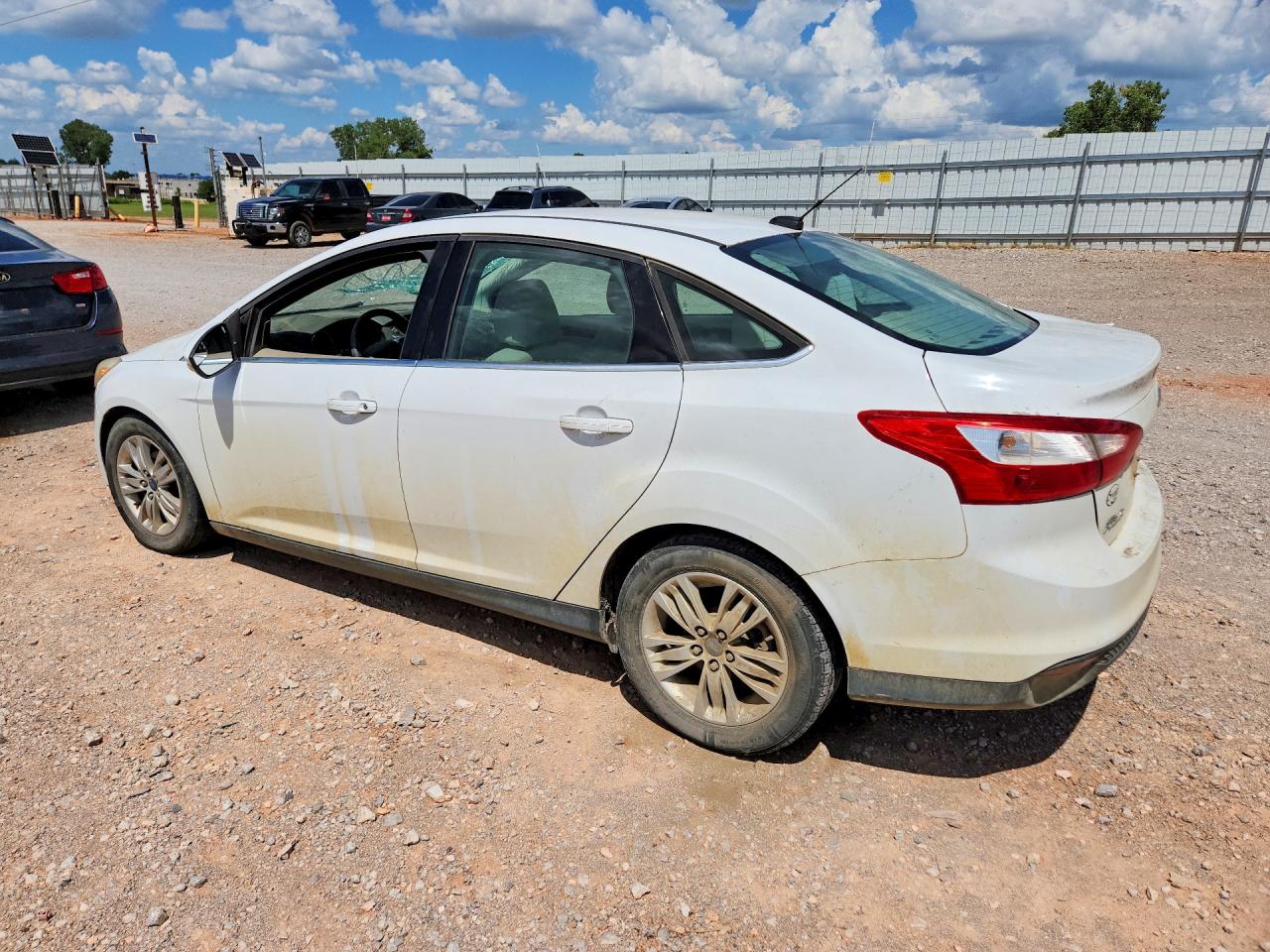 2012 Ford Focus Sel White vin: 1FAHP3H28CL424170