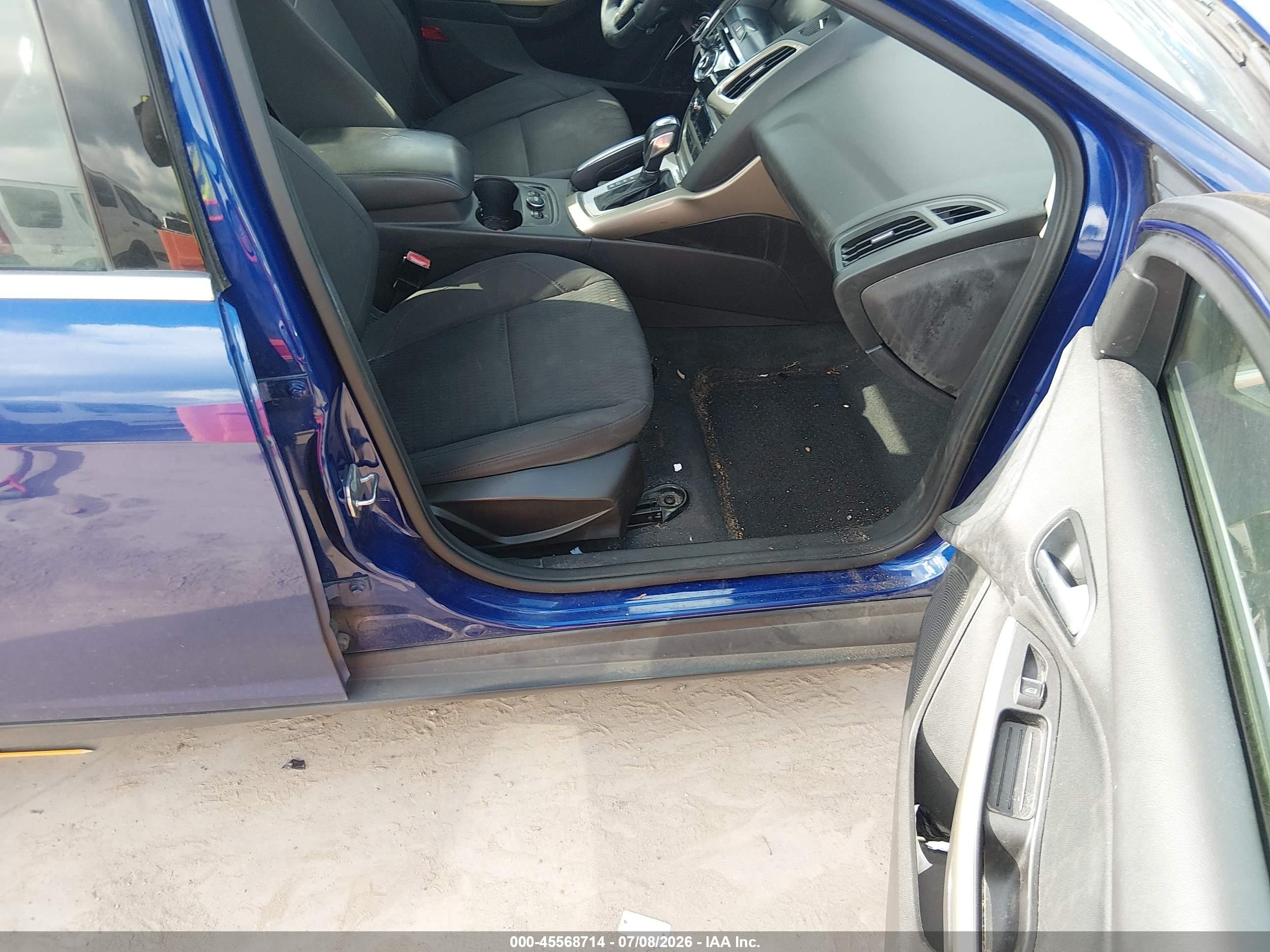 2012 Ford Focus Sel Blue vin: 1FAHP3H29CL300182