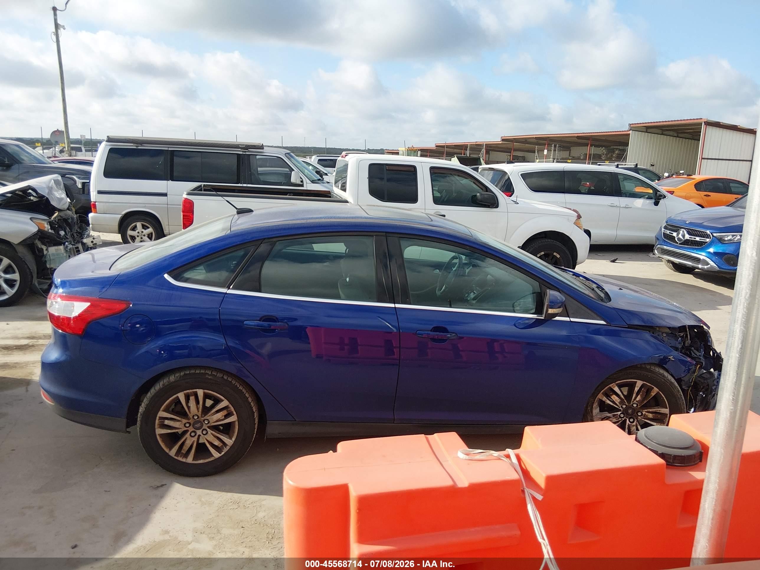 2012 Ford Focus Sel Blue vin: 1FAHP3H29CL300182