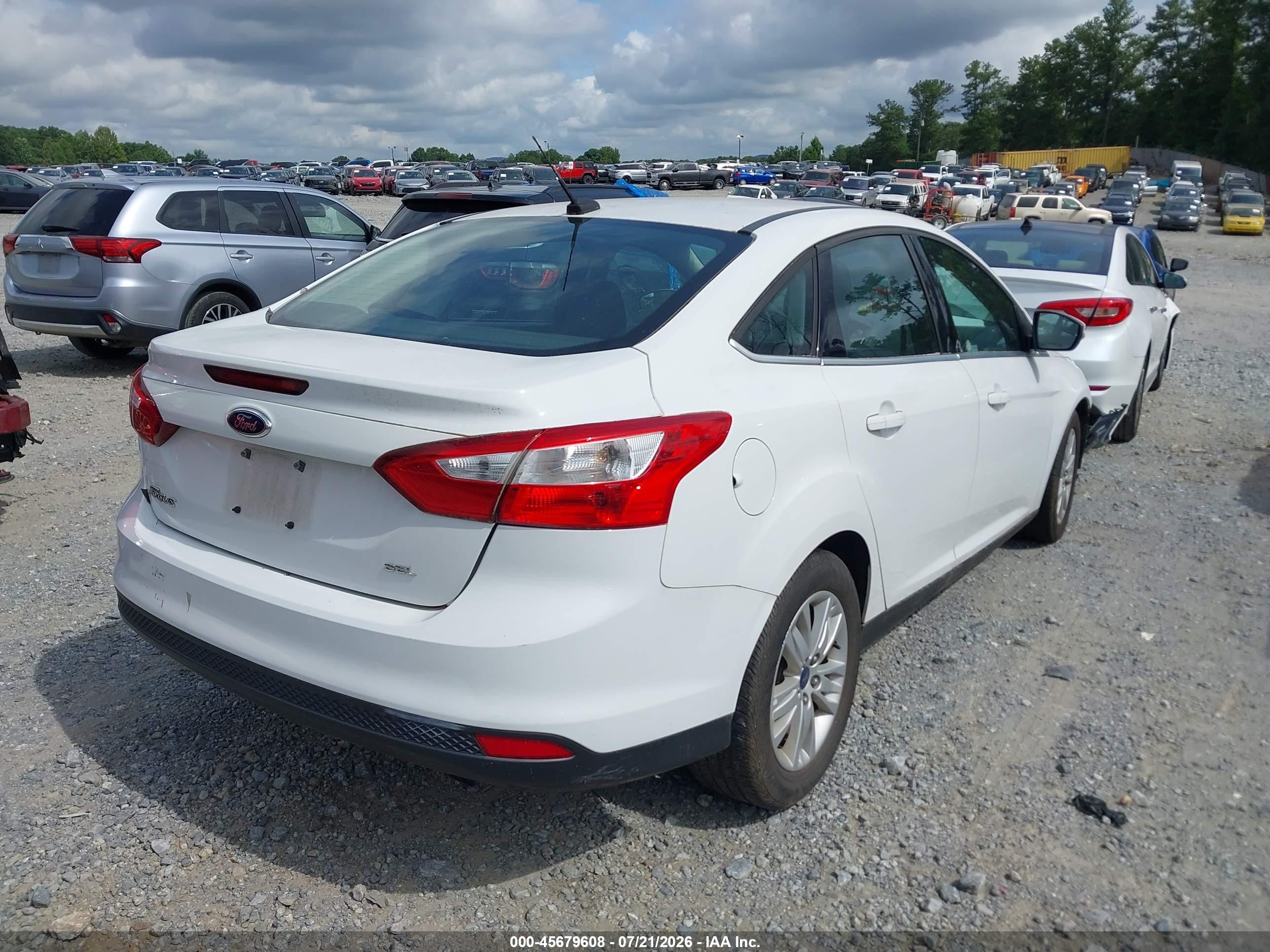 2012 Ford Focus Sel White vin: 1FAHP3H2XCL357748