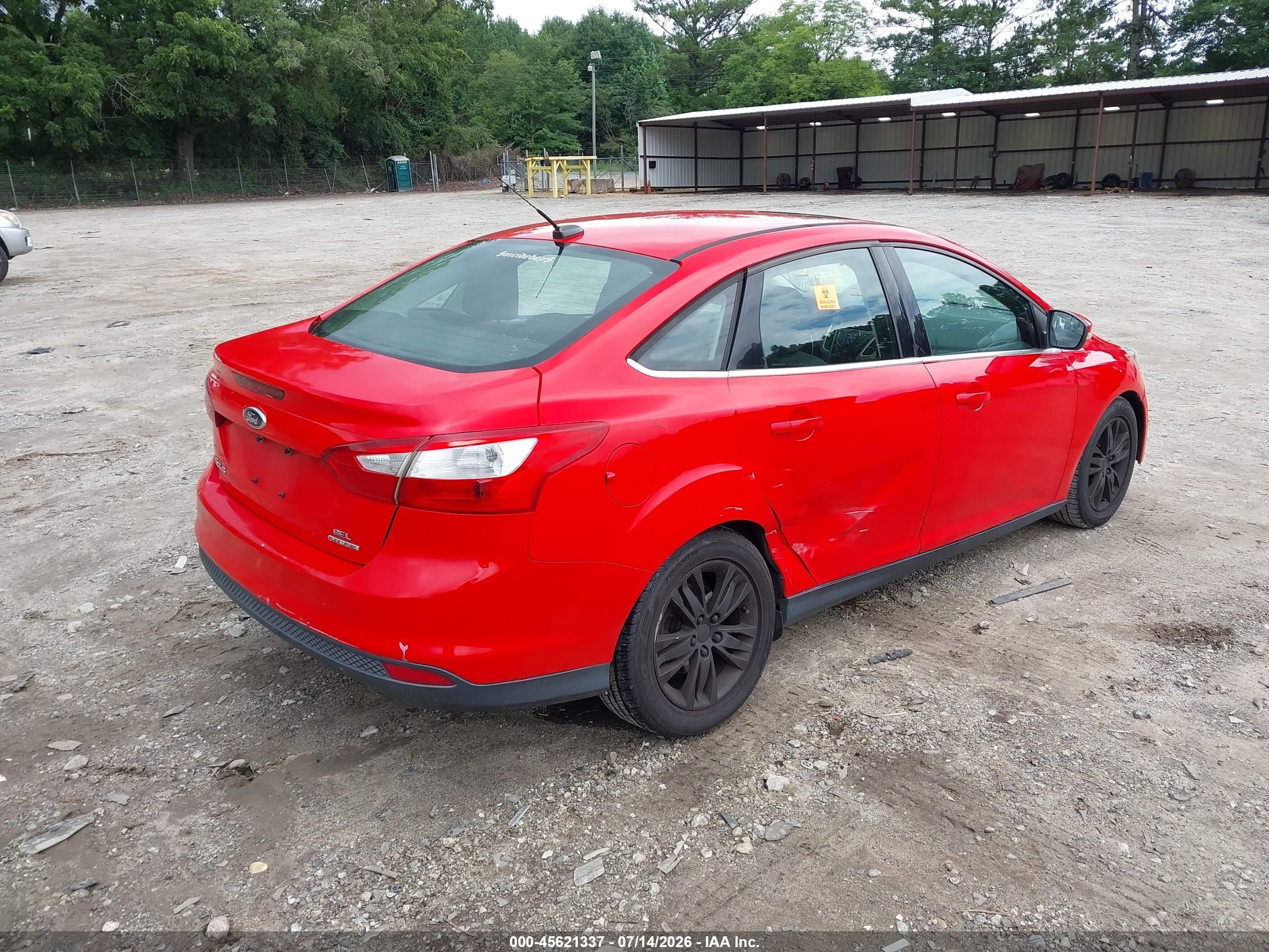 2012 Ford Focus Sel Red vin: 1FAHP3H2XCL393178