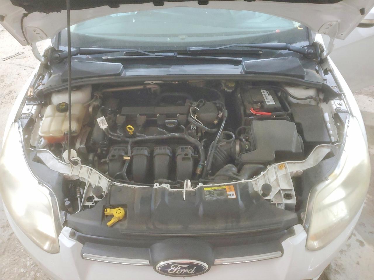 2012 Ford Focus Sel White vin: 1FAHP3H2XCL424283