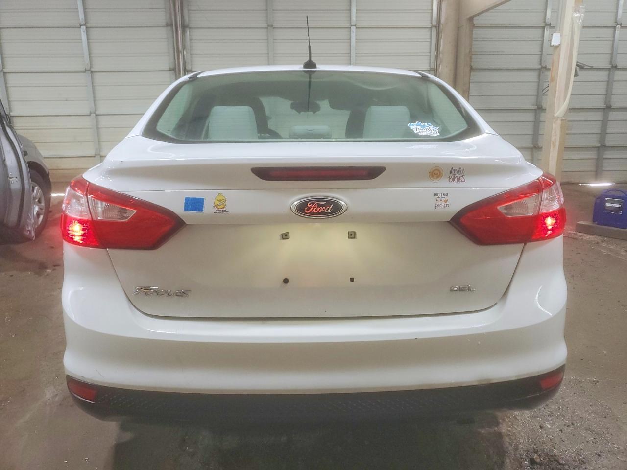 2012 Ford Focus Sel White vin: 1FAHP3H2XCL424283