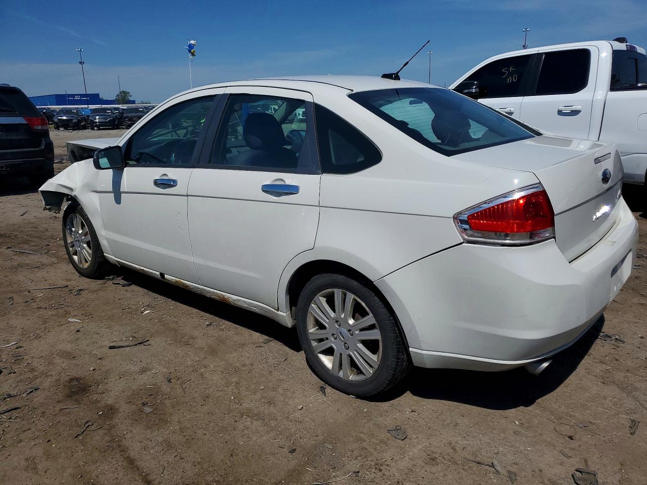 2010 Ford Focus Sel White vin: 1FAHP3HN1AW170520