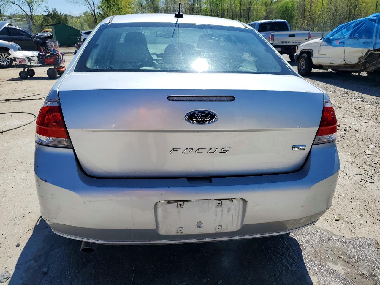 2010 Ford Focus Sel Silver vin: 1FAHP3HN1AW212040