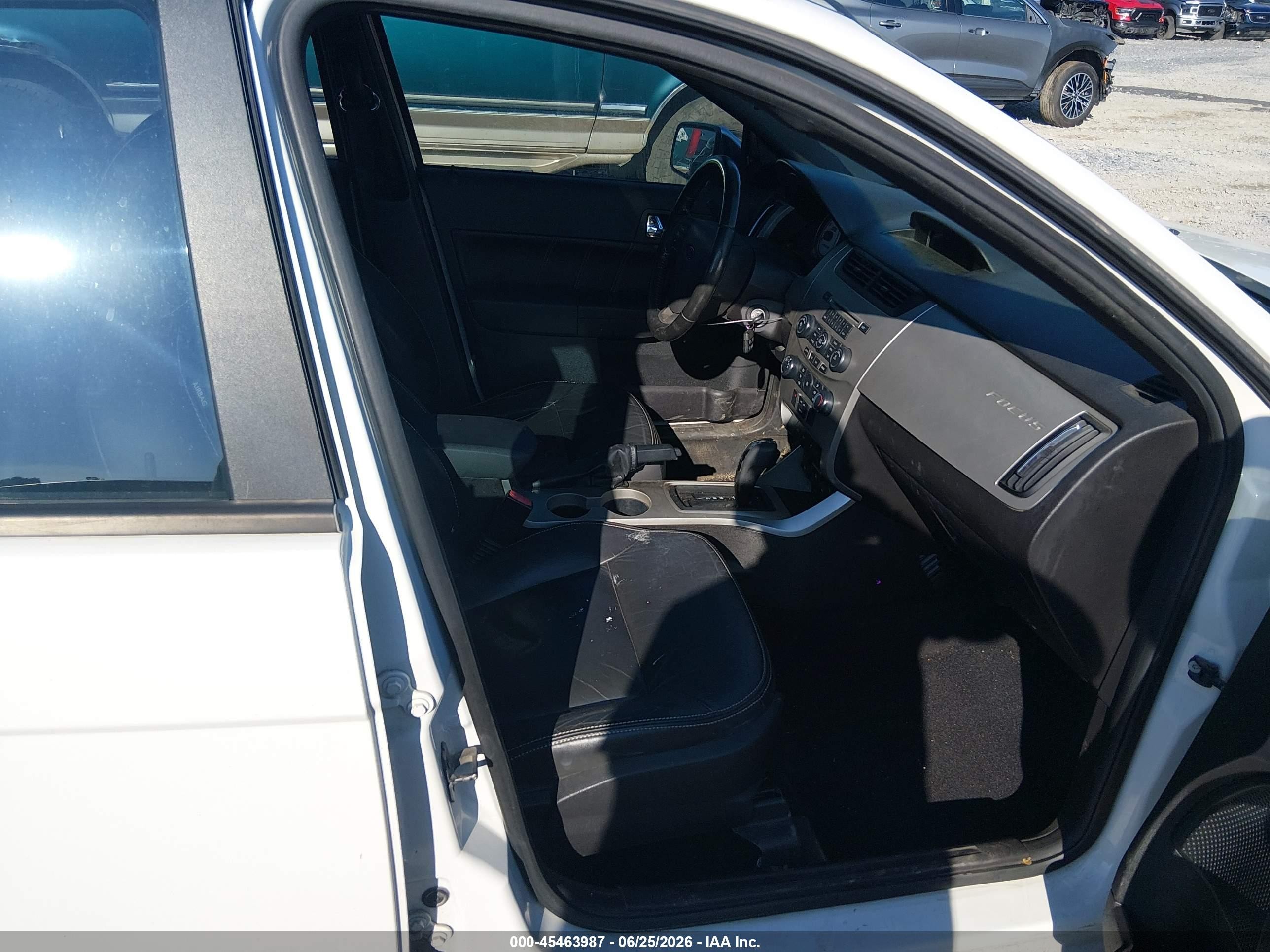2010 Ford Focus Sel Белый vin: 1FAHP3HN1AW264655