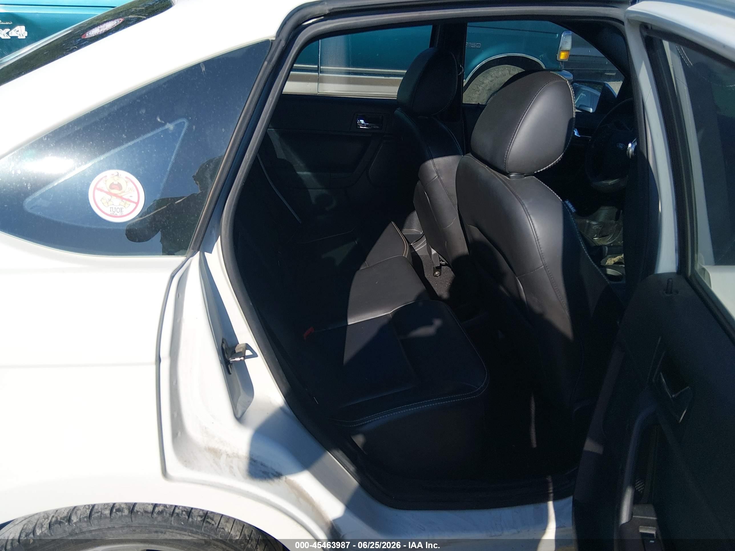2010 Ford Focus Sel Белый vin: 1FAHP3HN1AW264655