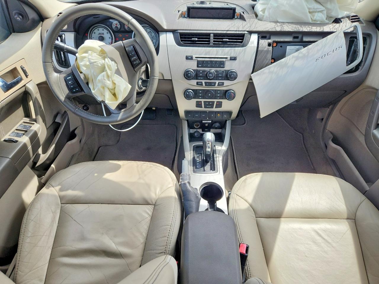 2010 Ford Focus Sel Серебряный vin: 1FAHP3HN1AW292262