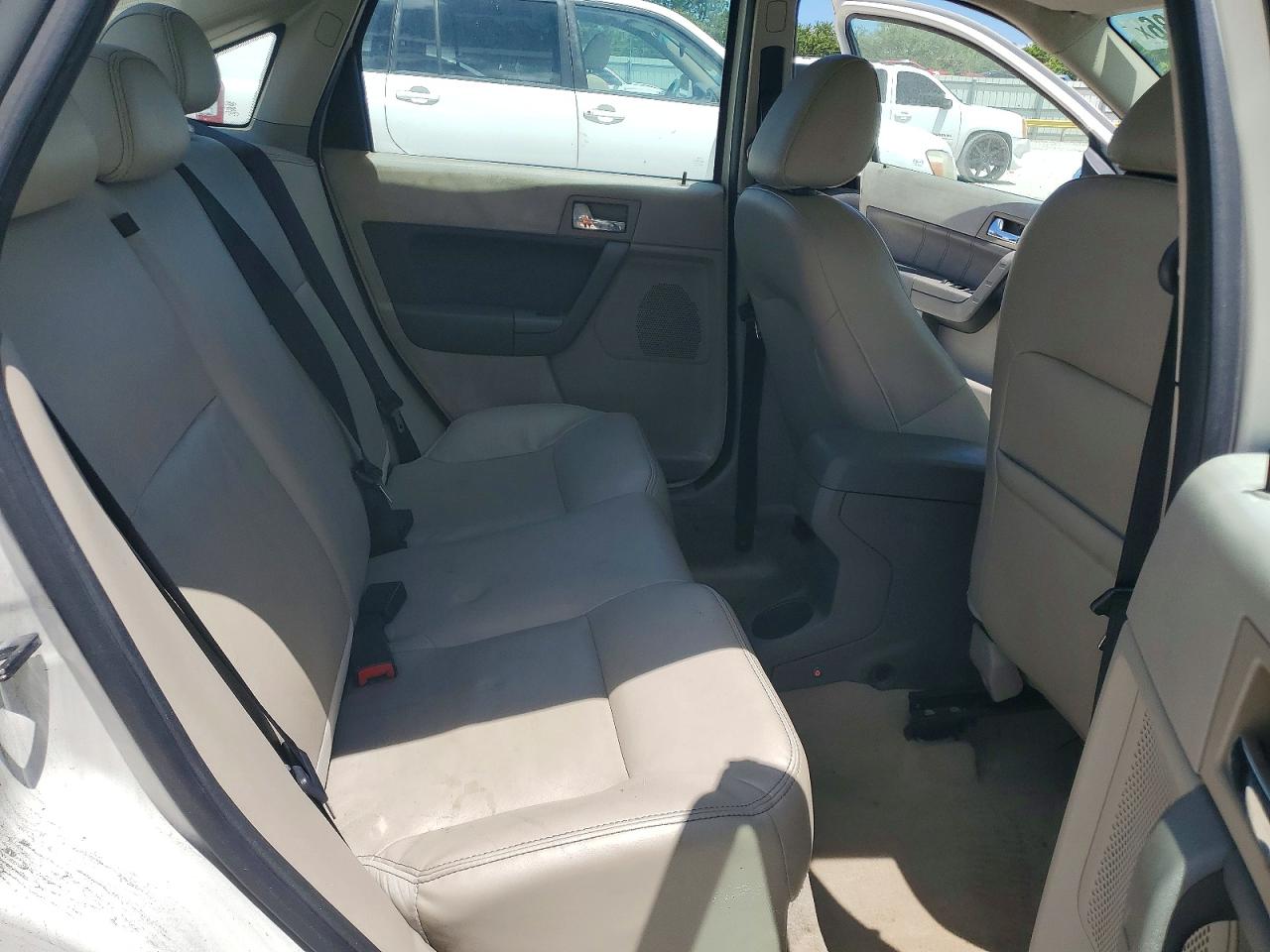 2011 Ford Focus Sel White vin: 1FAHP3HN4BW169122