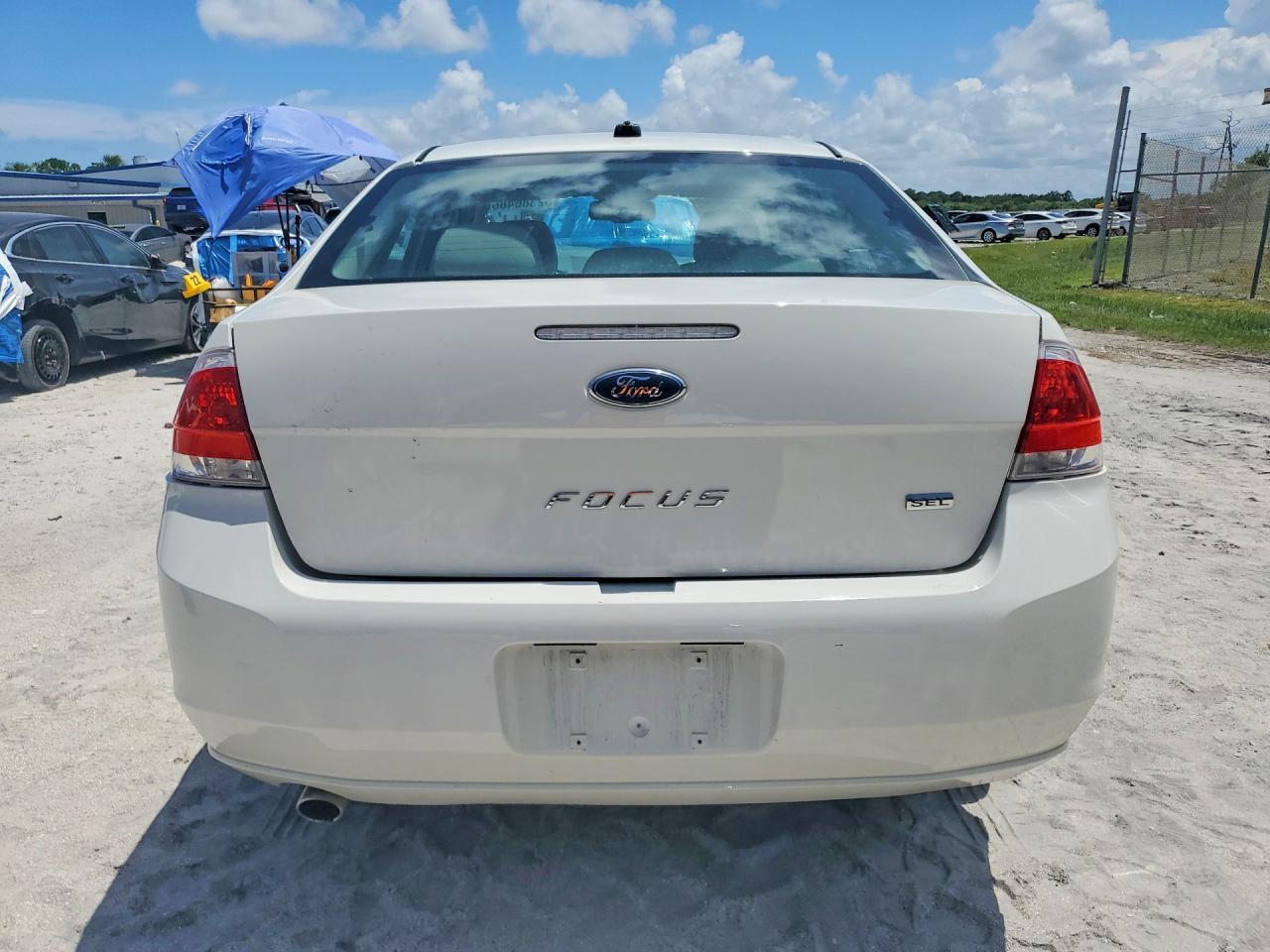 2011 Ford Focus Sel White vin: 1FAHP3HN4BW169122