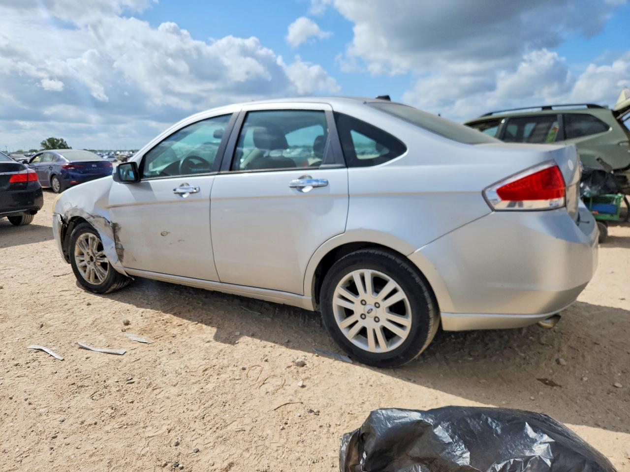 2010 Ford Focus Sel Silver vin: 1FAHP3HN5AW262956