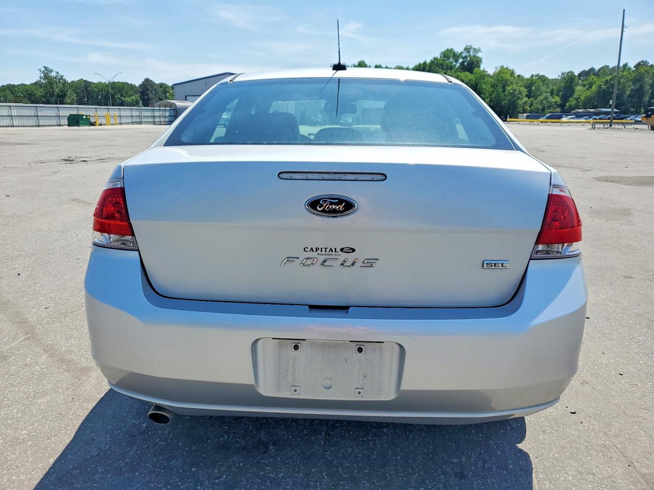 2011 Ford Focus Sel Silver vin: 1FAHP3HN5BW115182