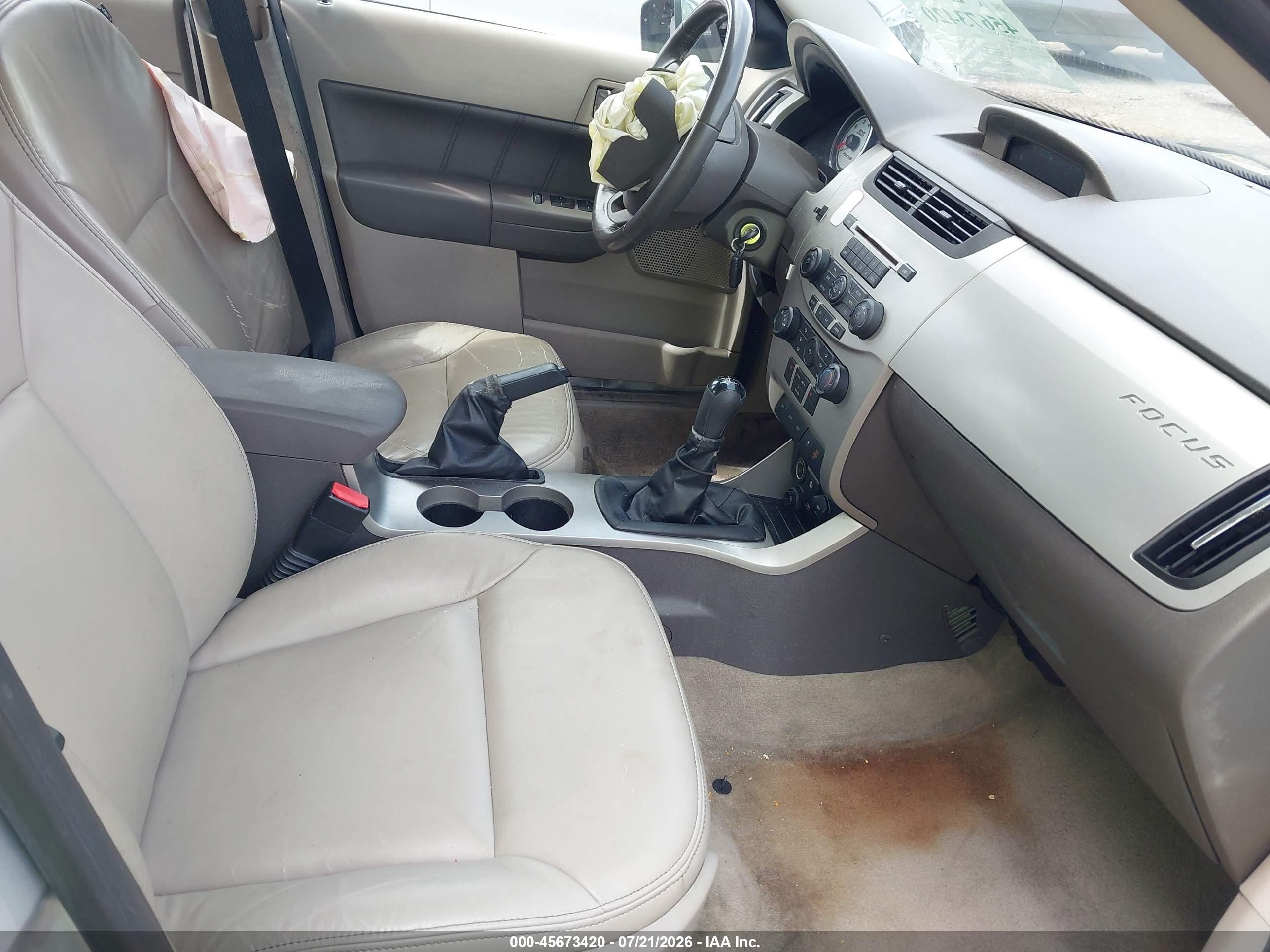 2010 Ford Focus Sel Silver vin: 1FAHP3HN6AW172957