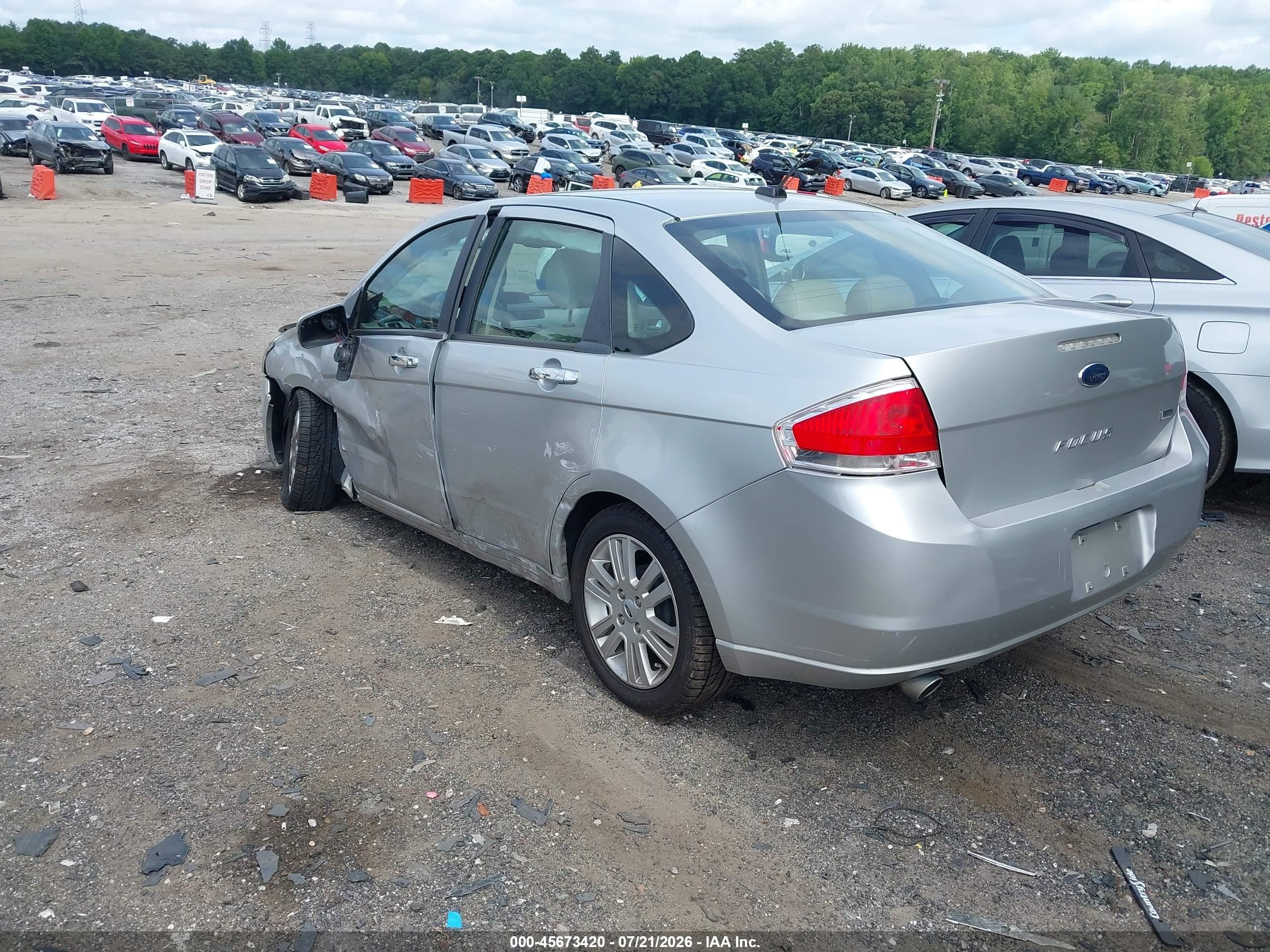 2010 Ford Focus Sel Silver vin: 1FAHP3HN6AW172957