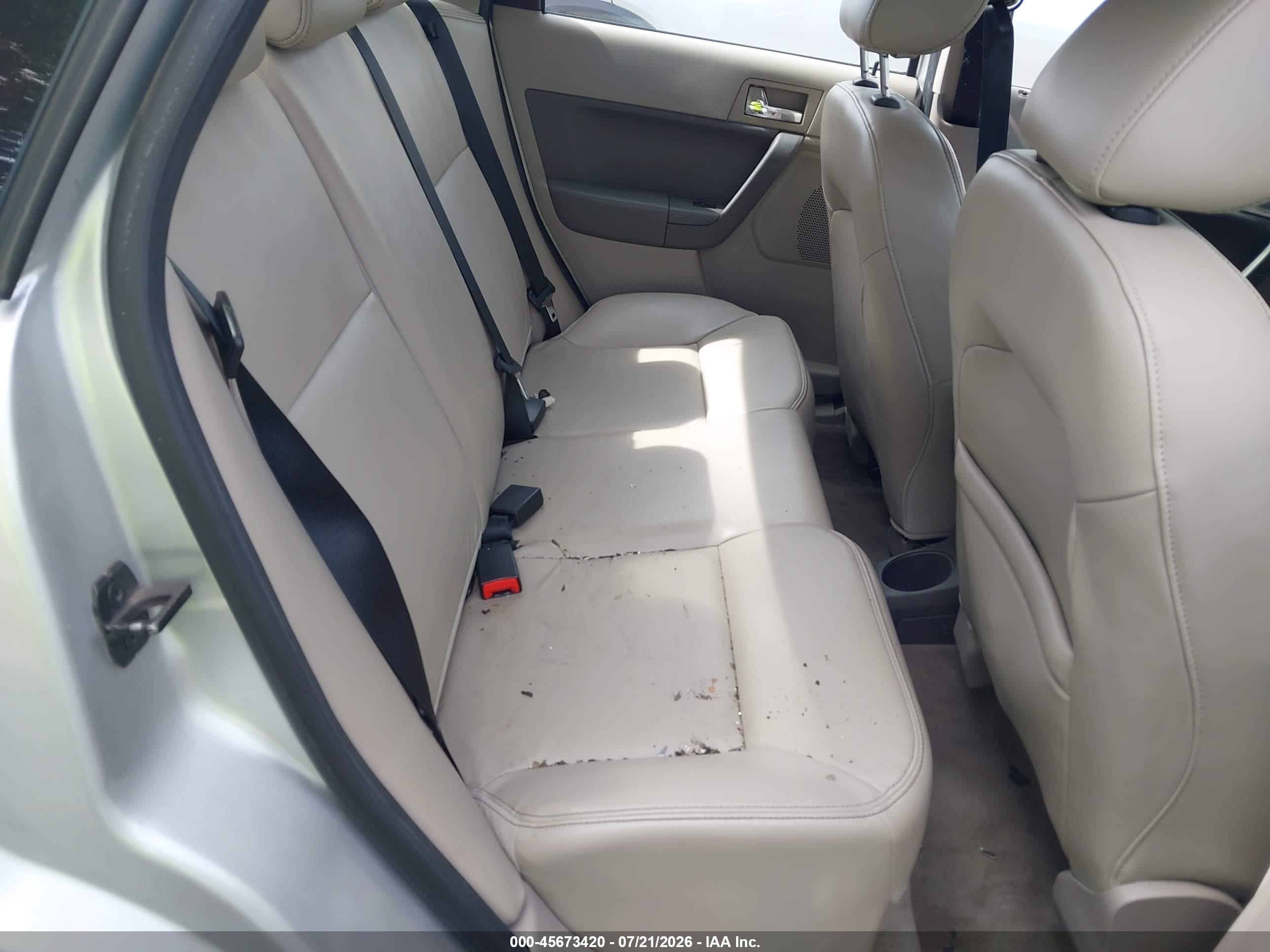 2010 Ford Focus Sel Silver vin: 1FAHP3HN6AW172957