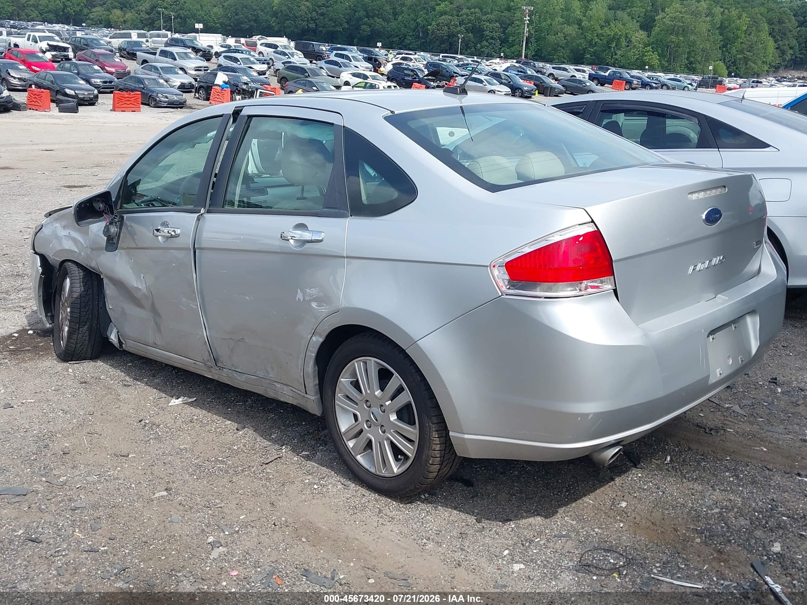 2010 Ford Focus Sel Silver vin: 1FAHP3HN6AW172957