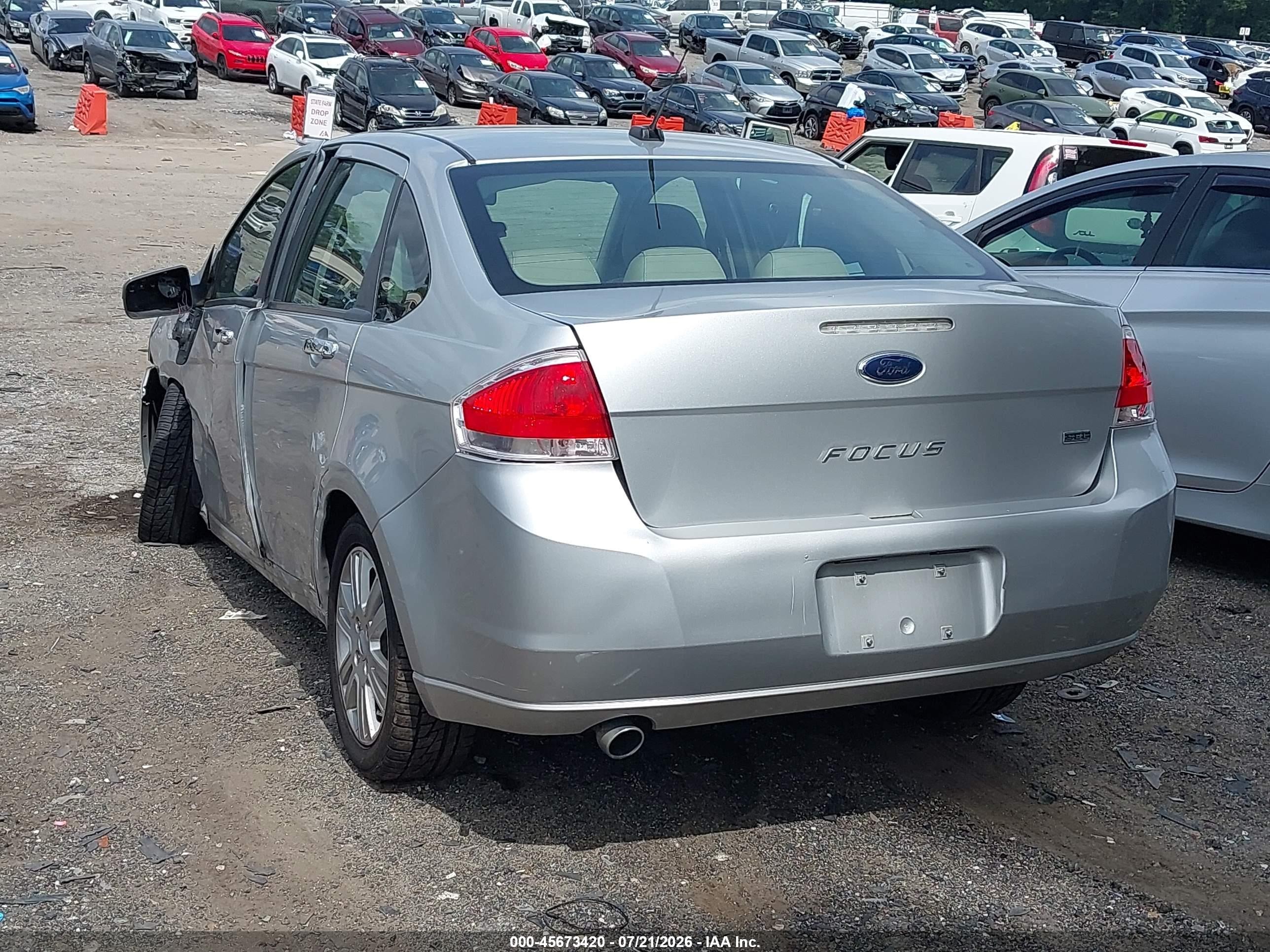 2010 Ford Focus Sel Silver vin: 1FAHP3HN6AW172957