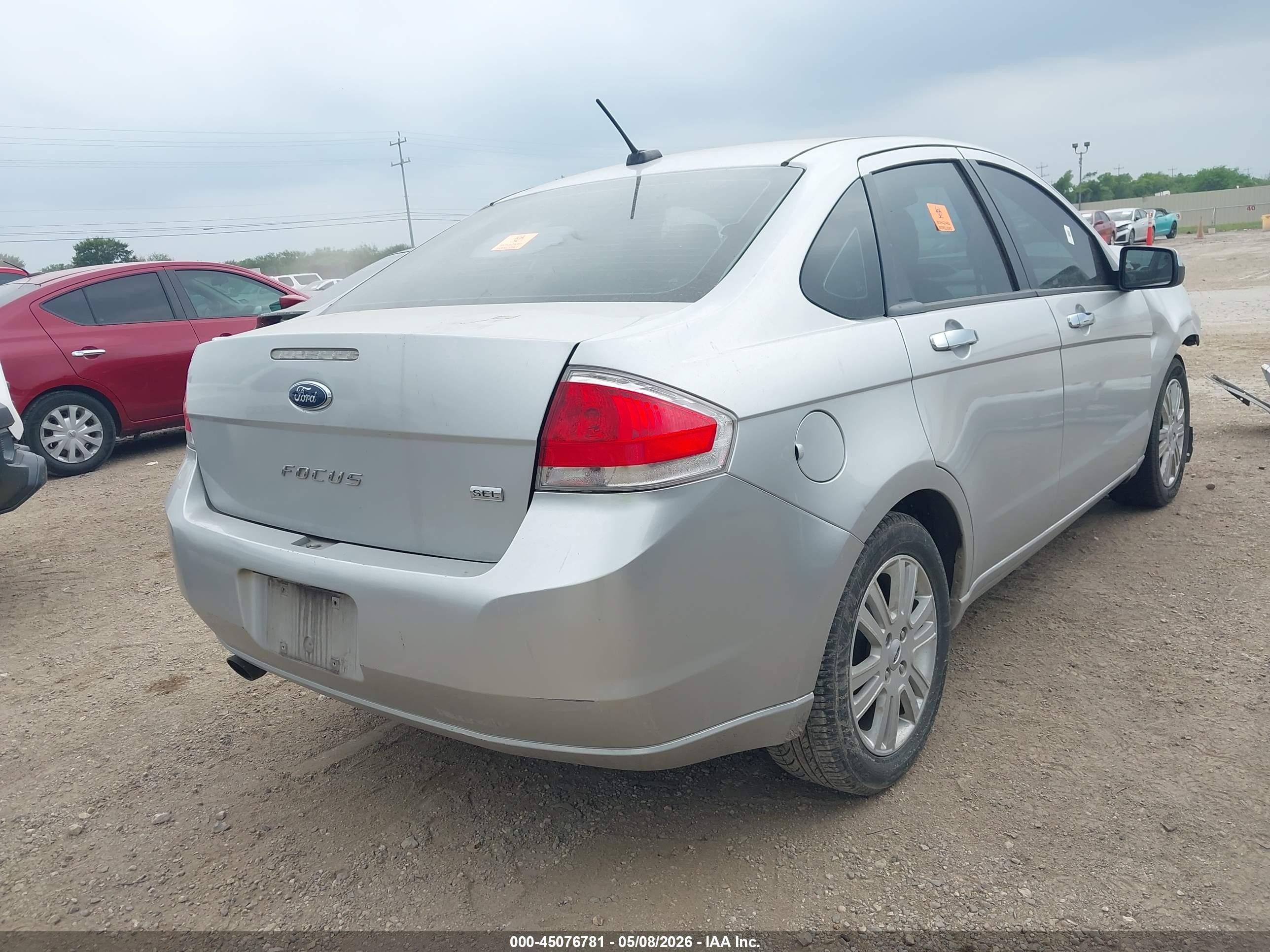 2010 Ford Focus Sel Silver vin: 1FAHP3HN6AW230811