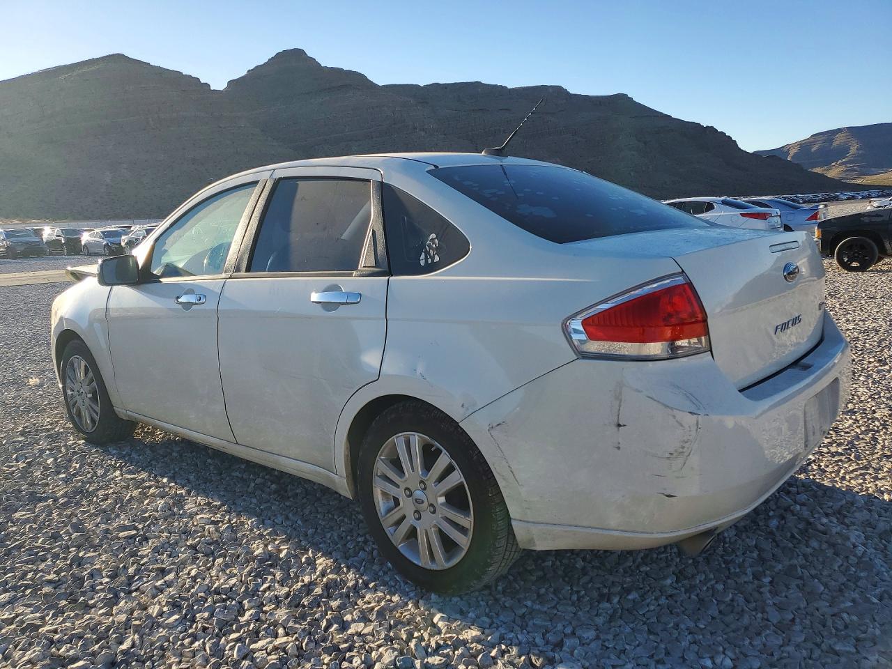 2011 Ford Focus Sel White vin: 1FAHP3HN7BW107262
