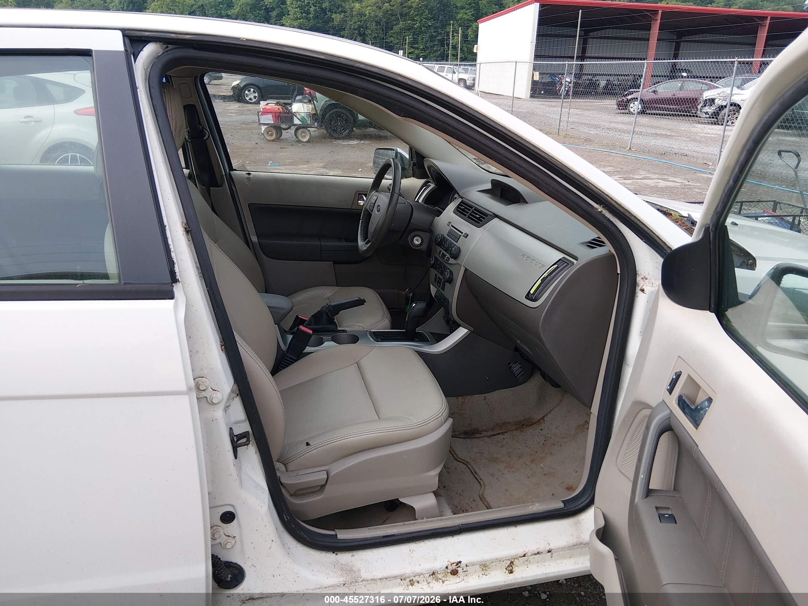 2011 Ford Focus Sel White vin: 1FAHP3HN8BW130128